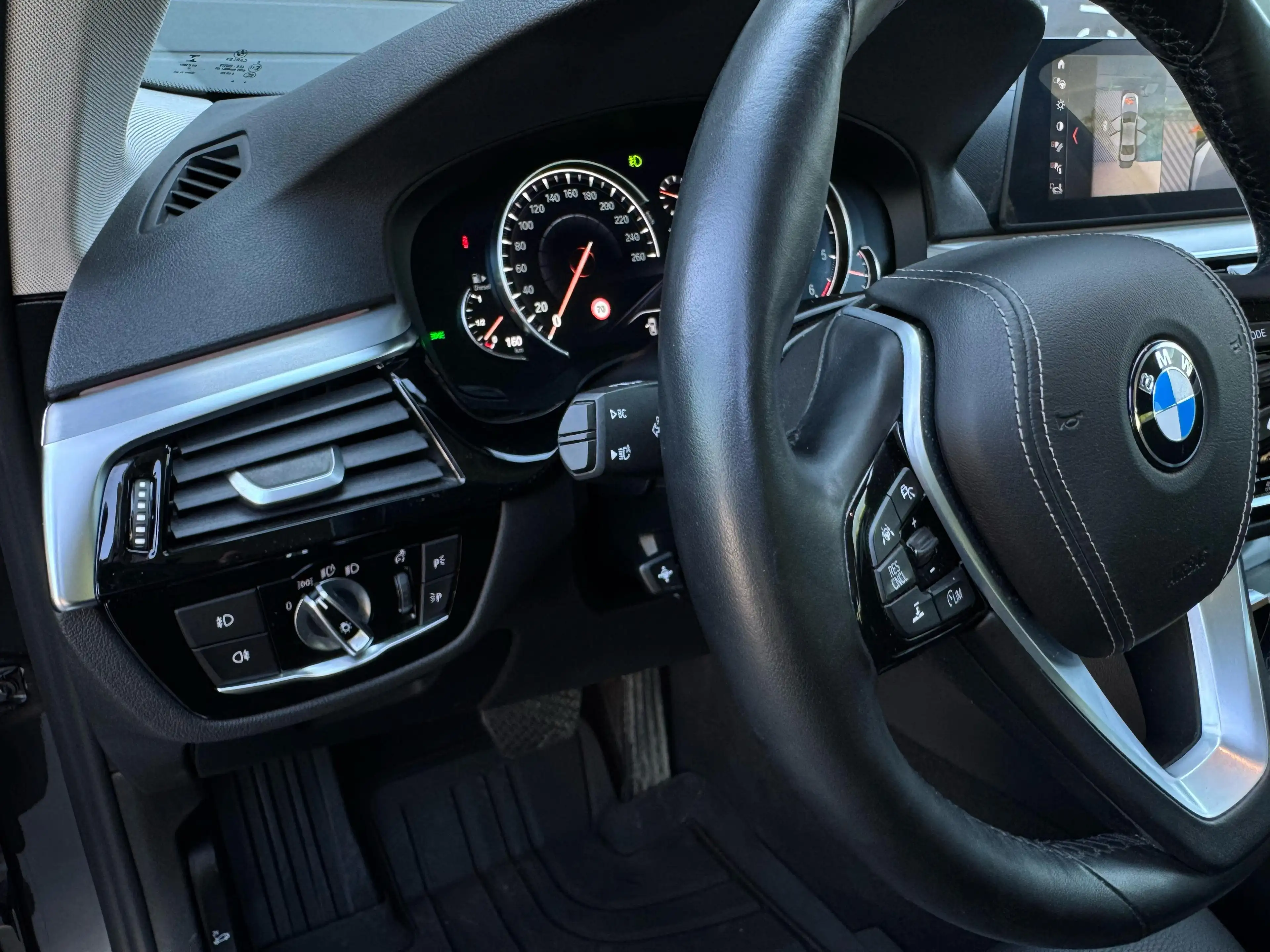 BMW 525 d LED/ACC/HUD/360/KEYLESS/VIRTUAL/GARANTIE — photo 6