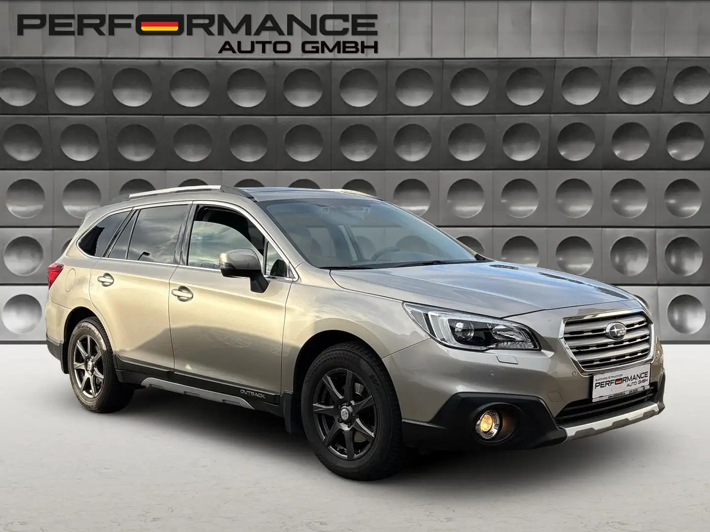 Subaru OUTBACK 2.0 Diesel KAT Automatik Leder Navi Beige - 1