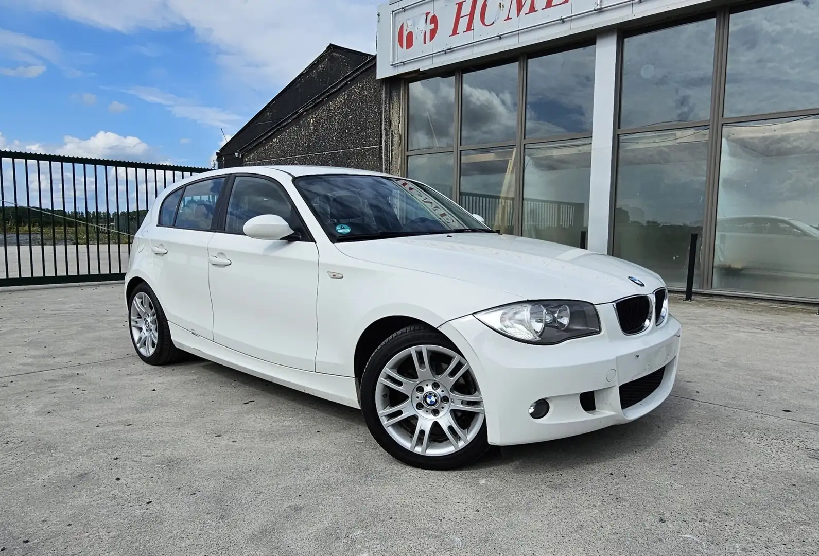 BMW 116 116 d Pack M (Exterieur) Bianco - 1