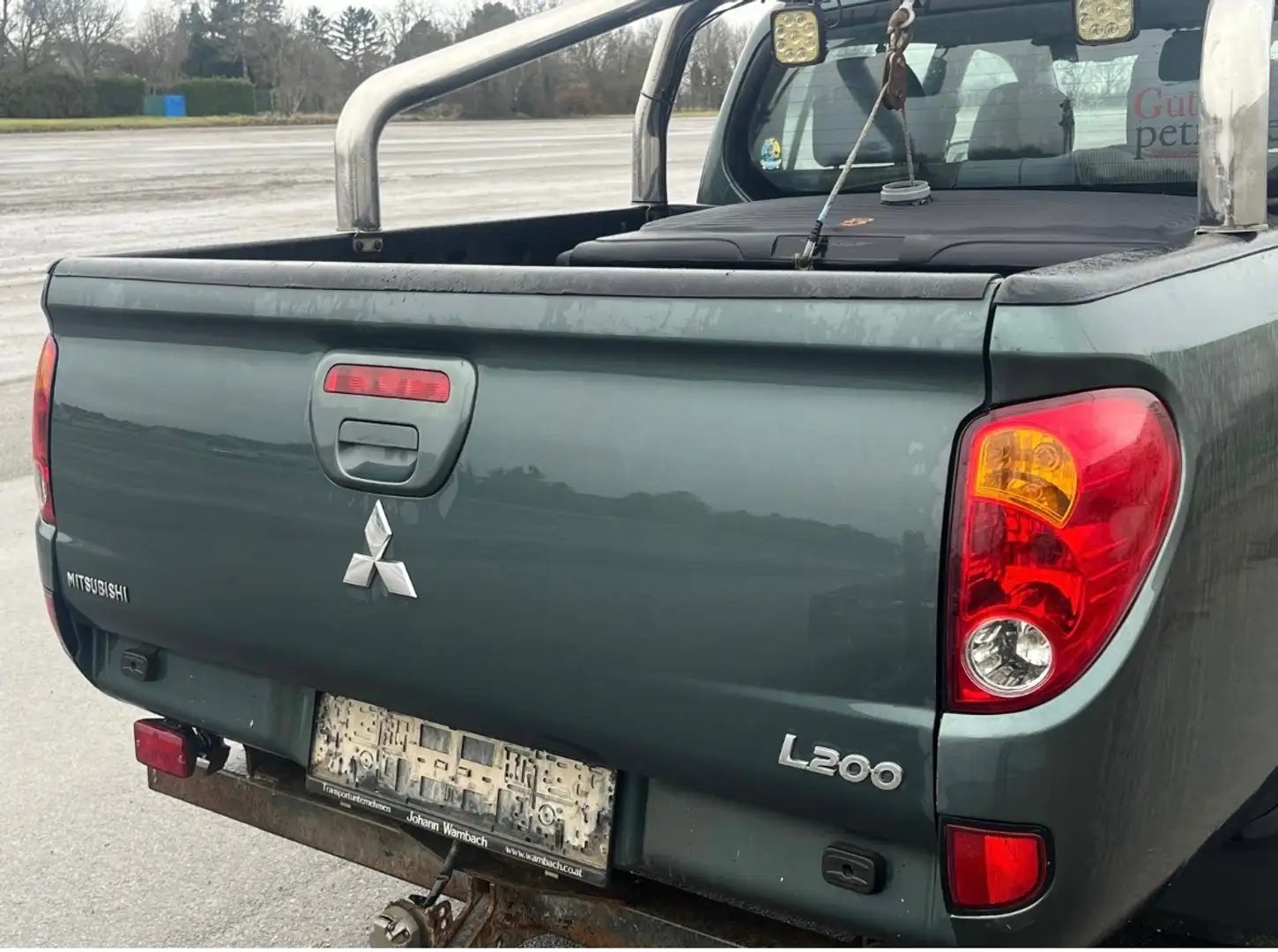 Mitsubishi L200 DK DI-D 2,5 Style Edition Grün - 2