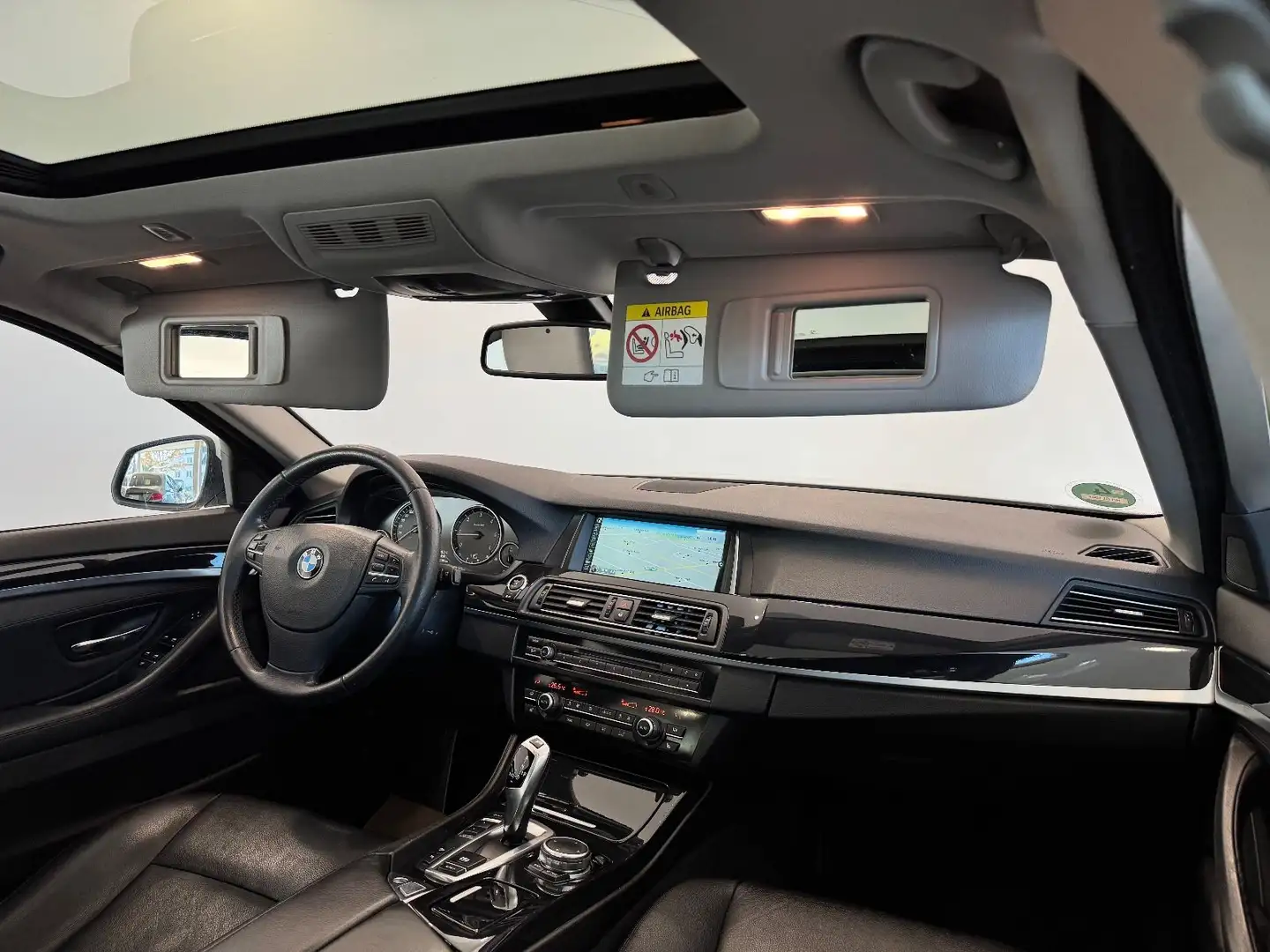 BMW 520 d xDrive|SCHIEBEDACH|XENON|KAMERA|LEDER|HiFi| Weiß - 2