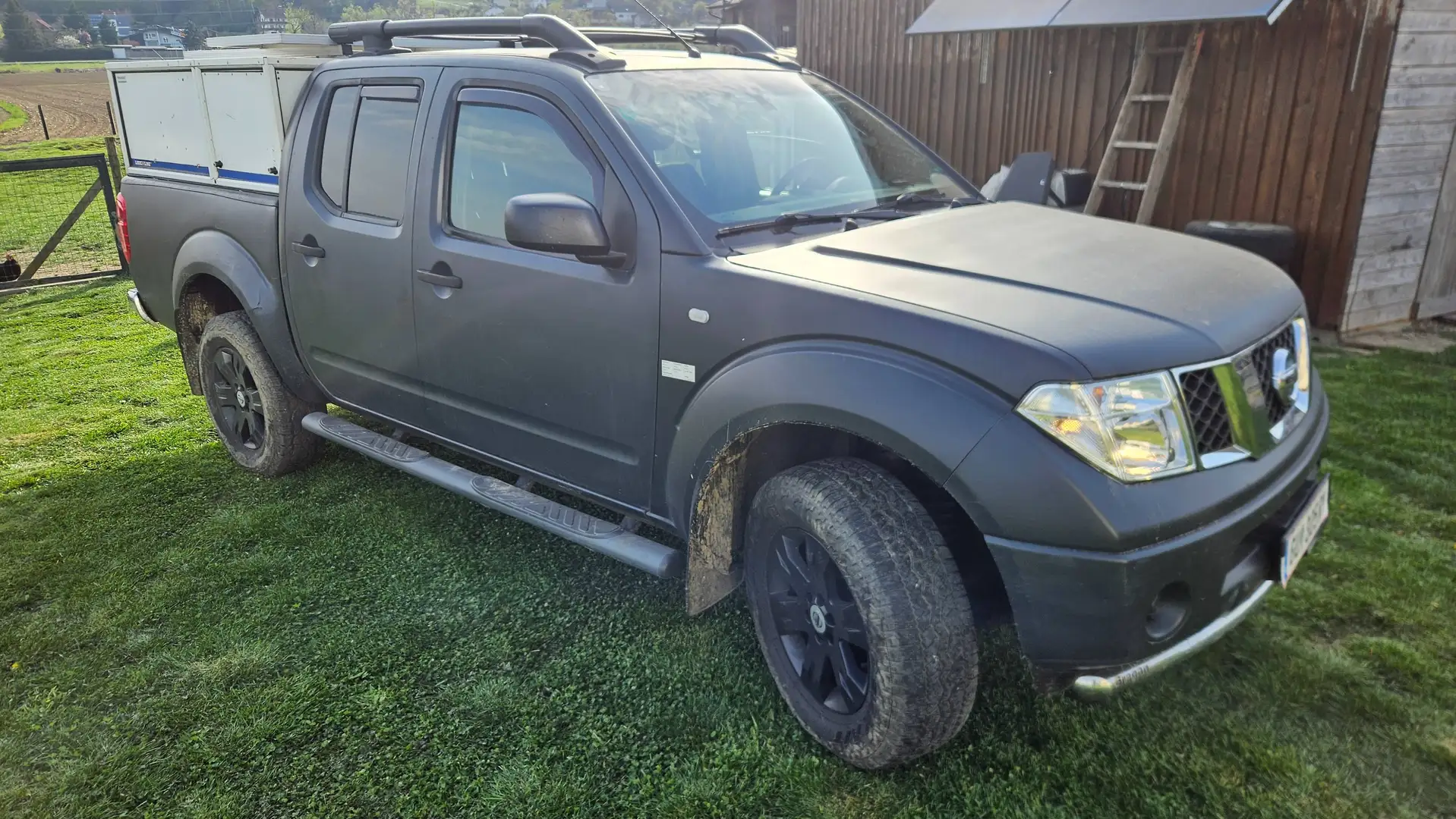 Nissan Navara Double Cab Navara LE 2,5 16V 4x4 LE - 2