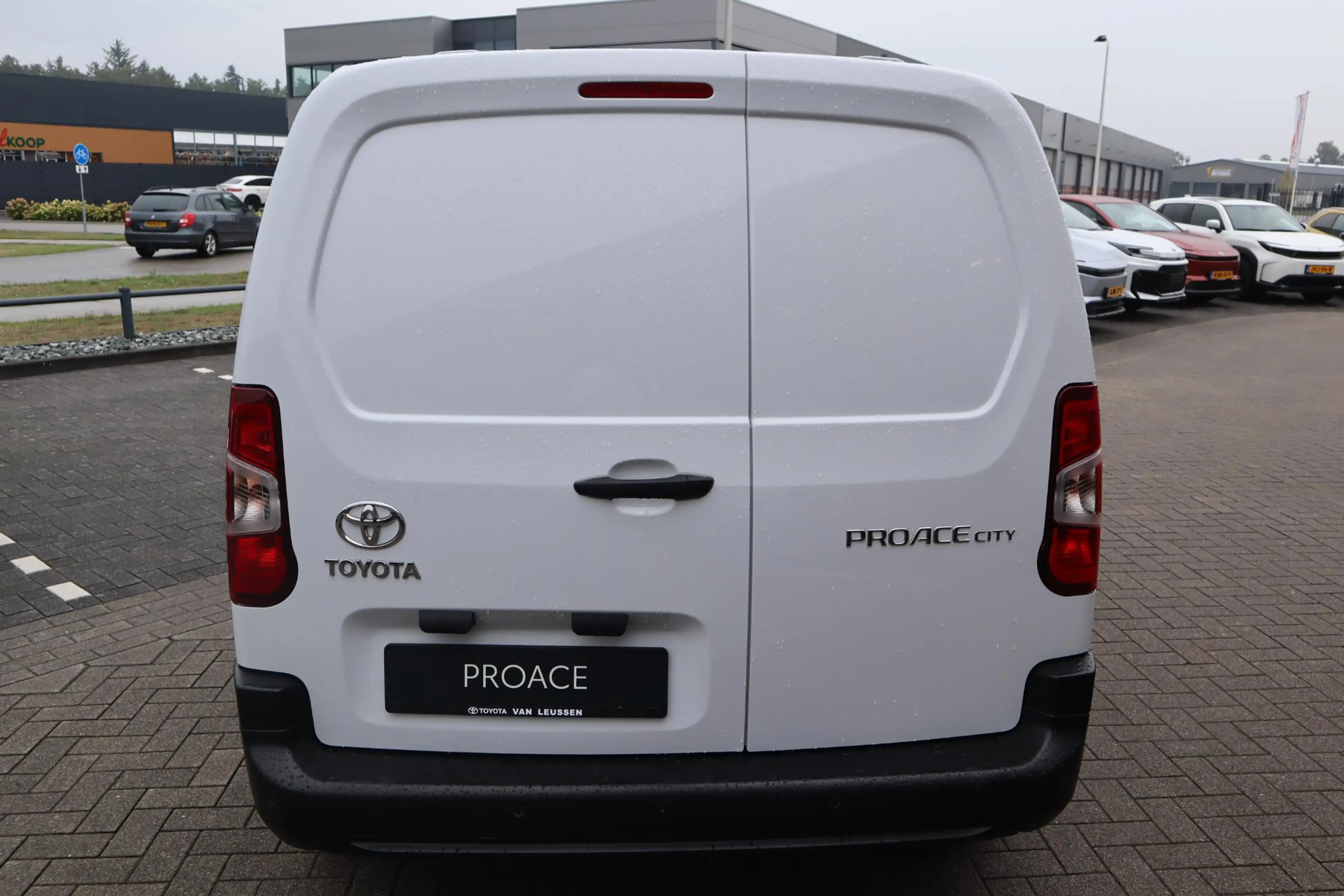 Toyota Proace City 1.5 D-4D COOL L2 3-PERS AIRCO CRUISE BETIMMERD P-S — photo 4