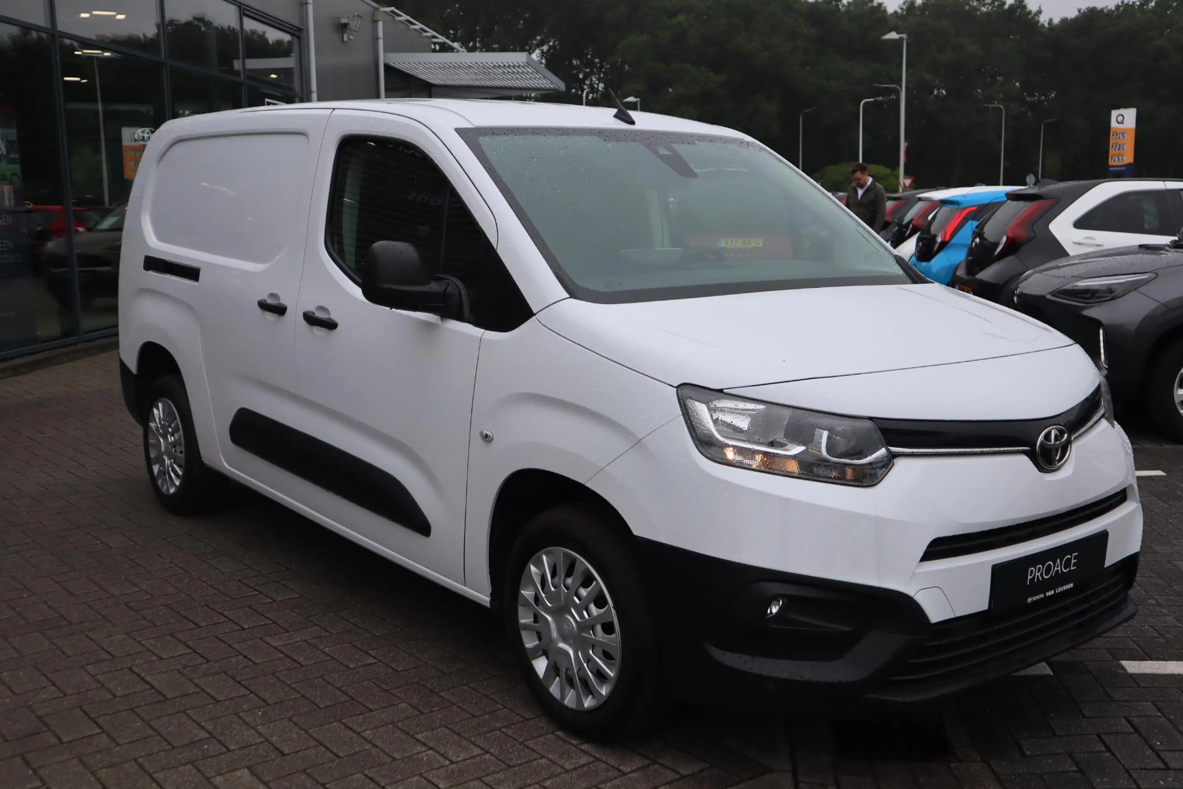 Toyota Proace City 1.5 D-4D COOL L2 3-PERS AIRCO CRUISE BETIMMERD P-S — photo 11