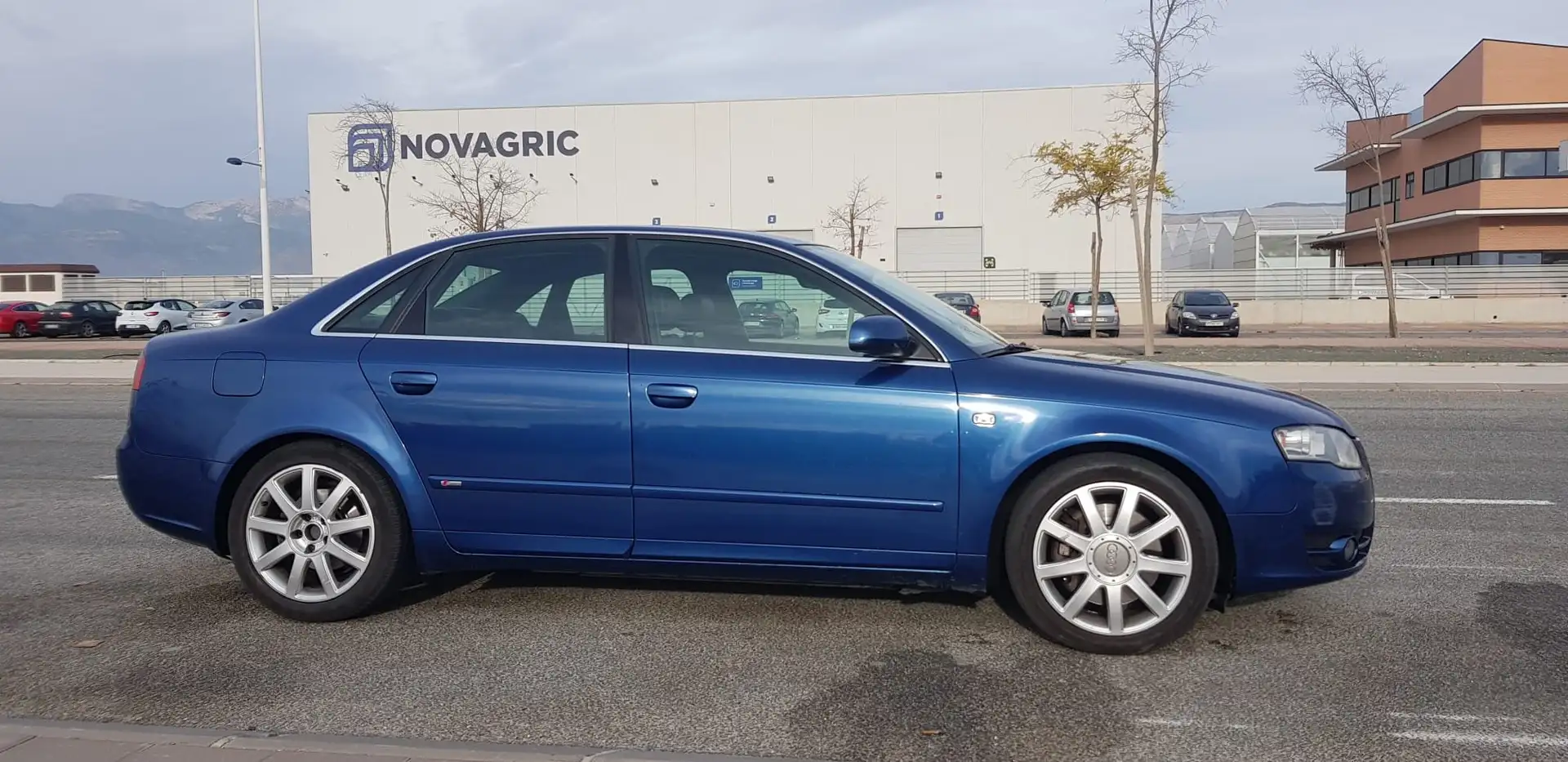 Audi A4 A4 2.5TDI Multitronic Azul - 2