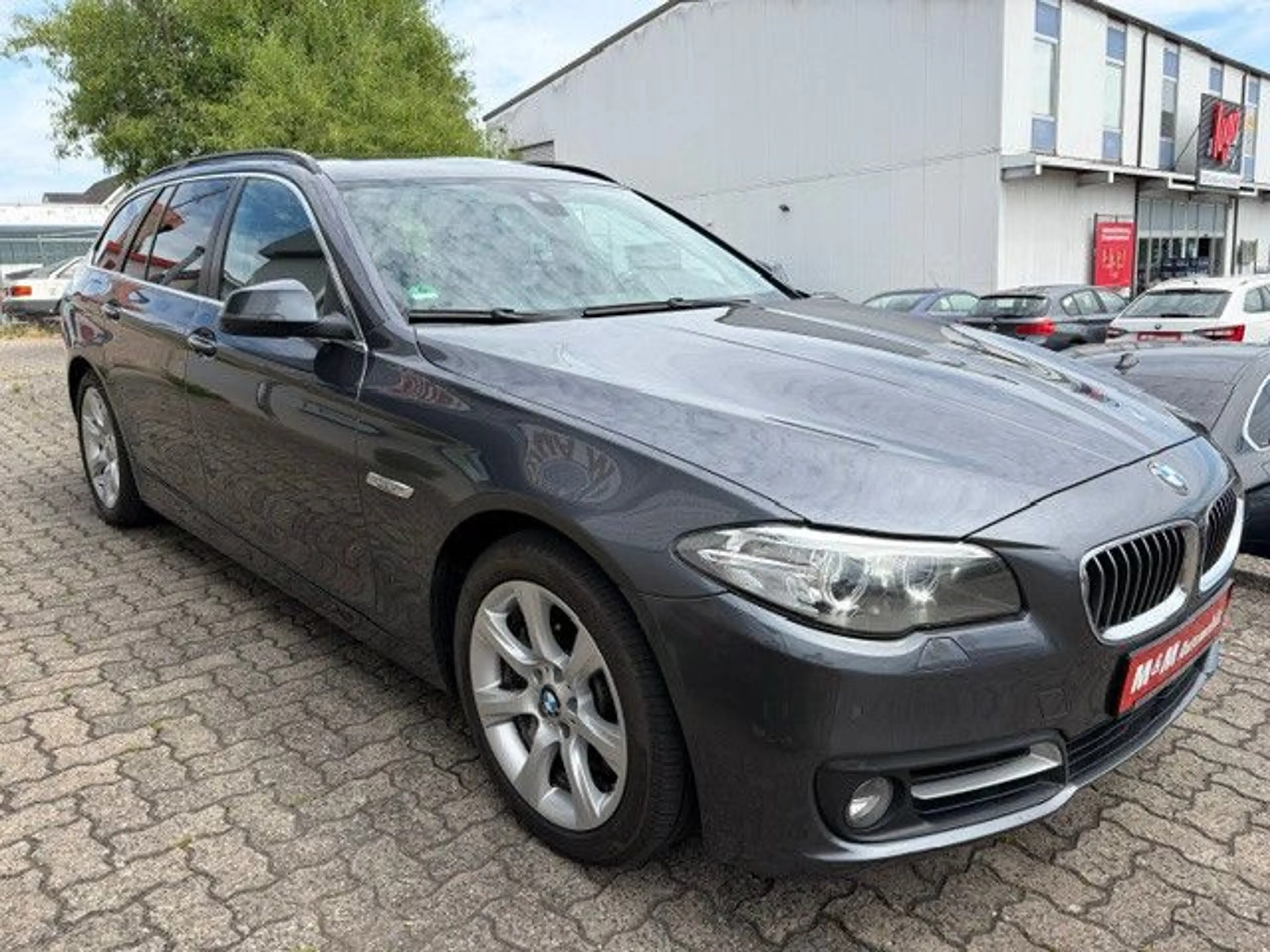 BMW 525 d xDrive AHK+Sportsitze+Leder+Pano+Navi-Prof. — photo 3