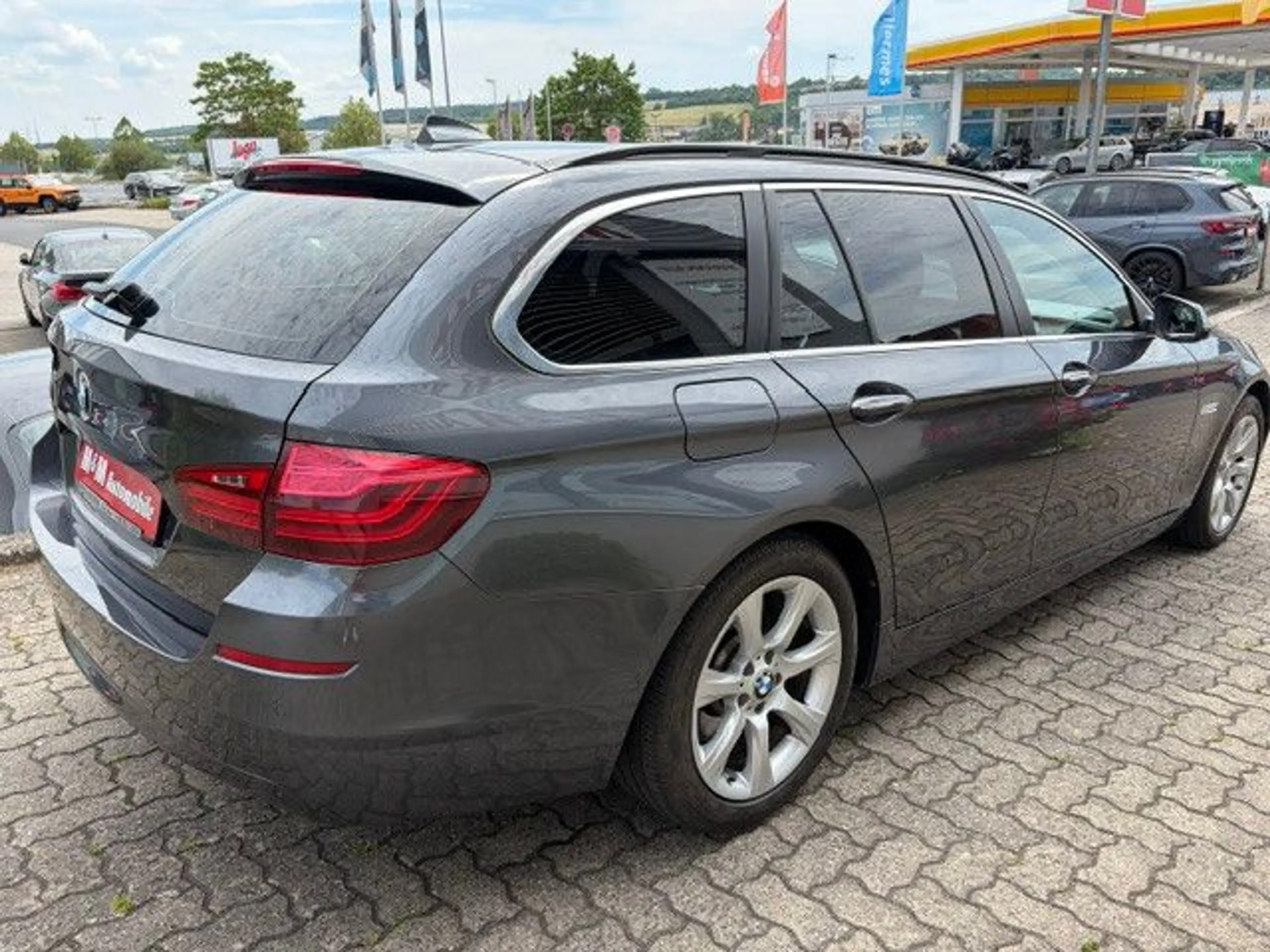 BMW 525 d xDrive AHK+Sportsitze+Leder+Pano+Navi-Prof. — photo 4