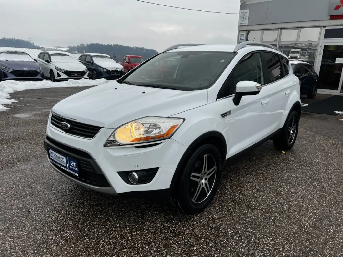 Ford Kuga Trend 2,0 TDCI DPF Weiß - 1