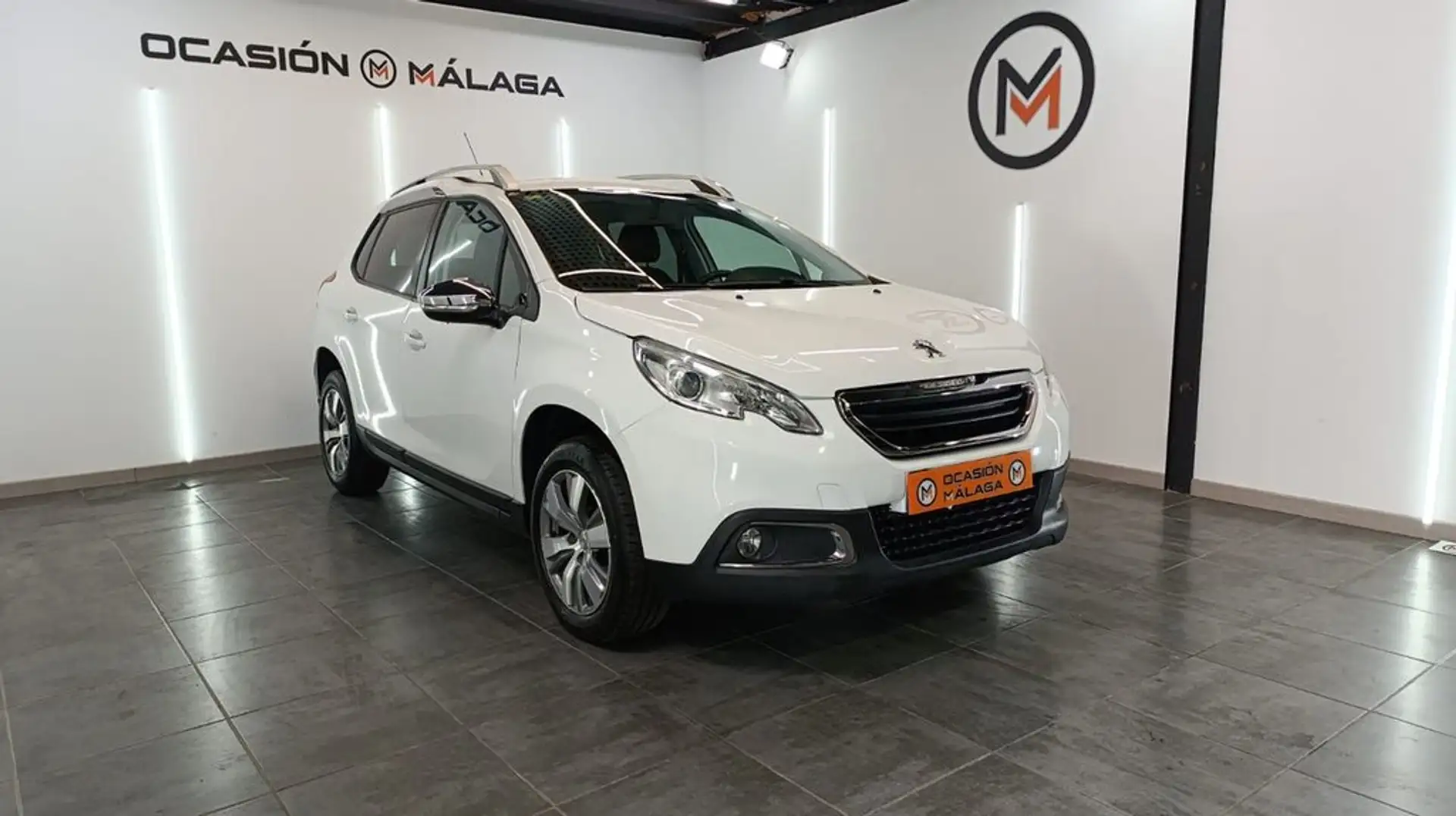 Peugeot 2008 Allure 1.2 PureTech 110 S&S Blanco - 1