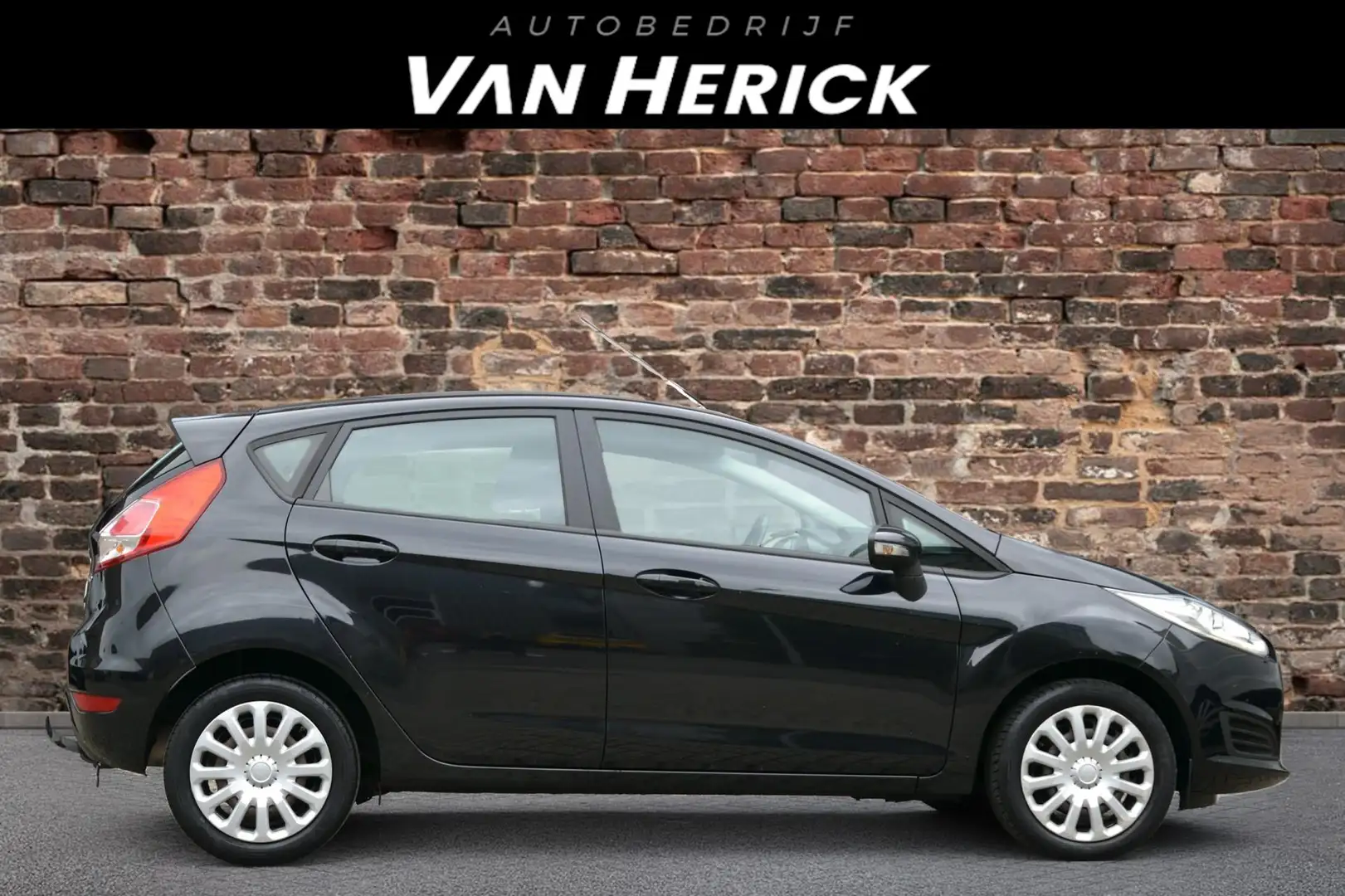 Ford Fiesta 1.0 Style | Cruise | Trekhaak | Airco Zwart - 2