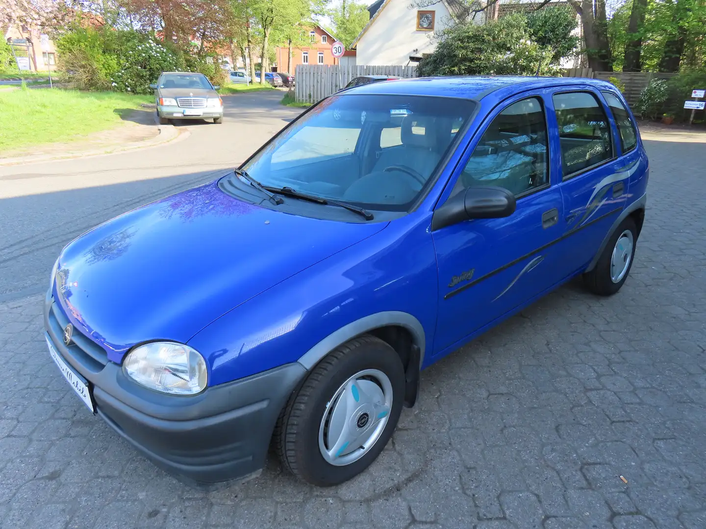 Opel Corsa B 1.4 Swing *nur 72 TKM*2.Hand*HU a.W. neu*ZV* Blau - 2