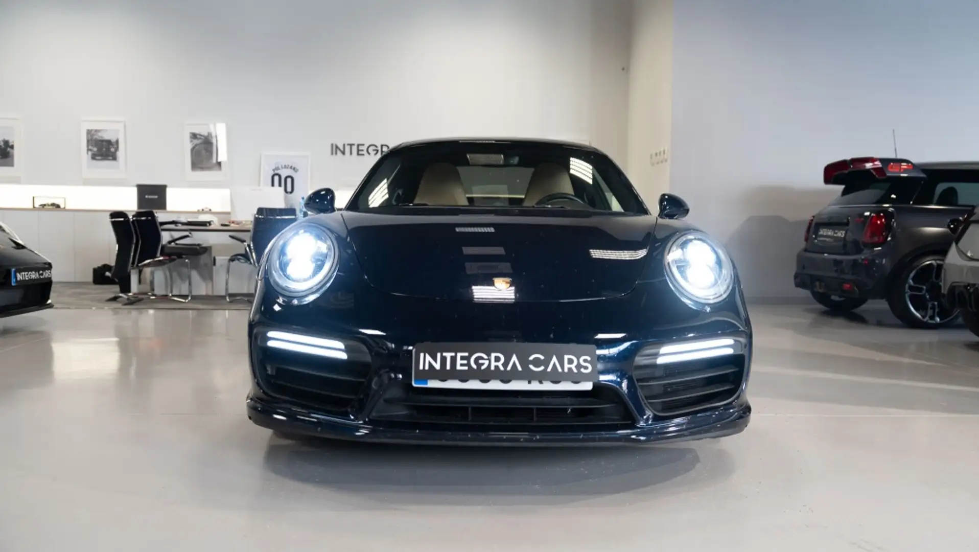 Porsche 991 Turbo Coupé PDK Bleu - 2