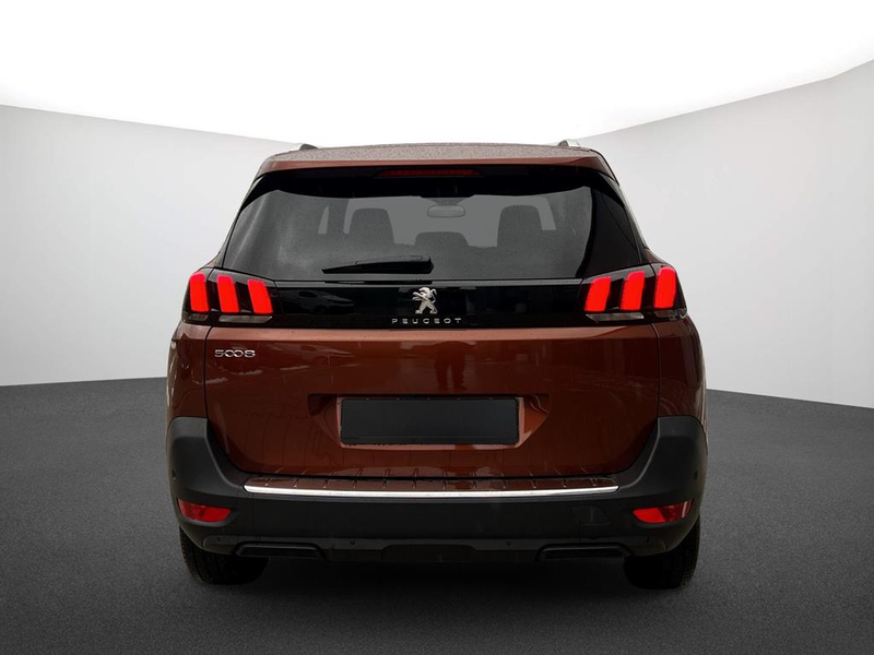 Peugeot 5008 1.2 Hybrid 136 Allure Pack — photo 3