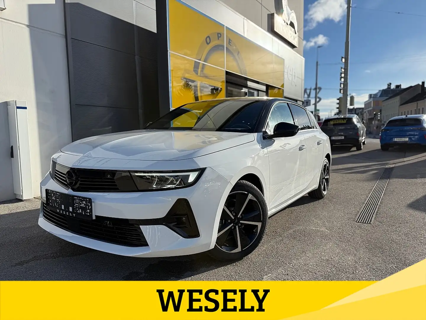 Opel Astra 1,2 Turbo GS Weiß - 1