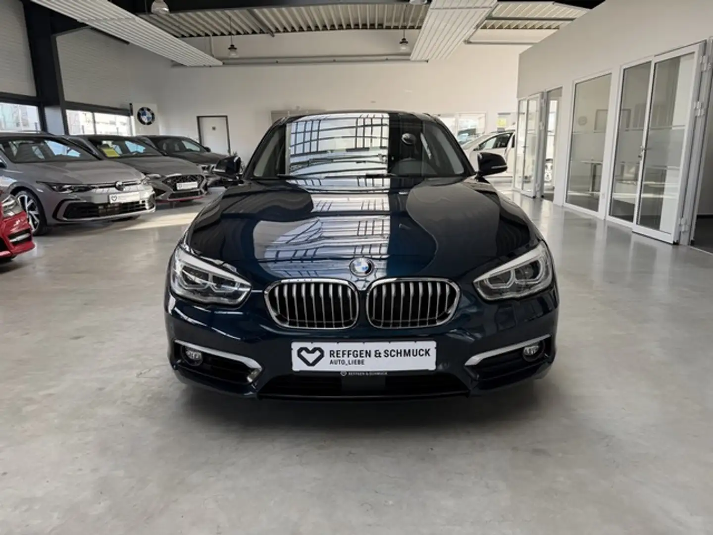 BMW 118 URBAN AUTOMAT+LEDER+LED+NAVI+HARMAN+DAB+TÜV+ Blauw - 2