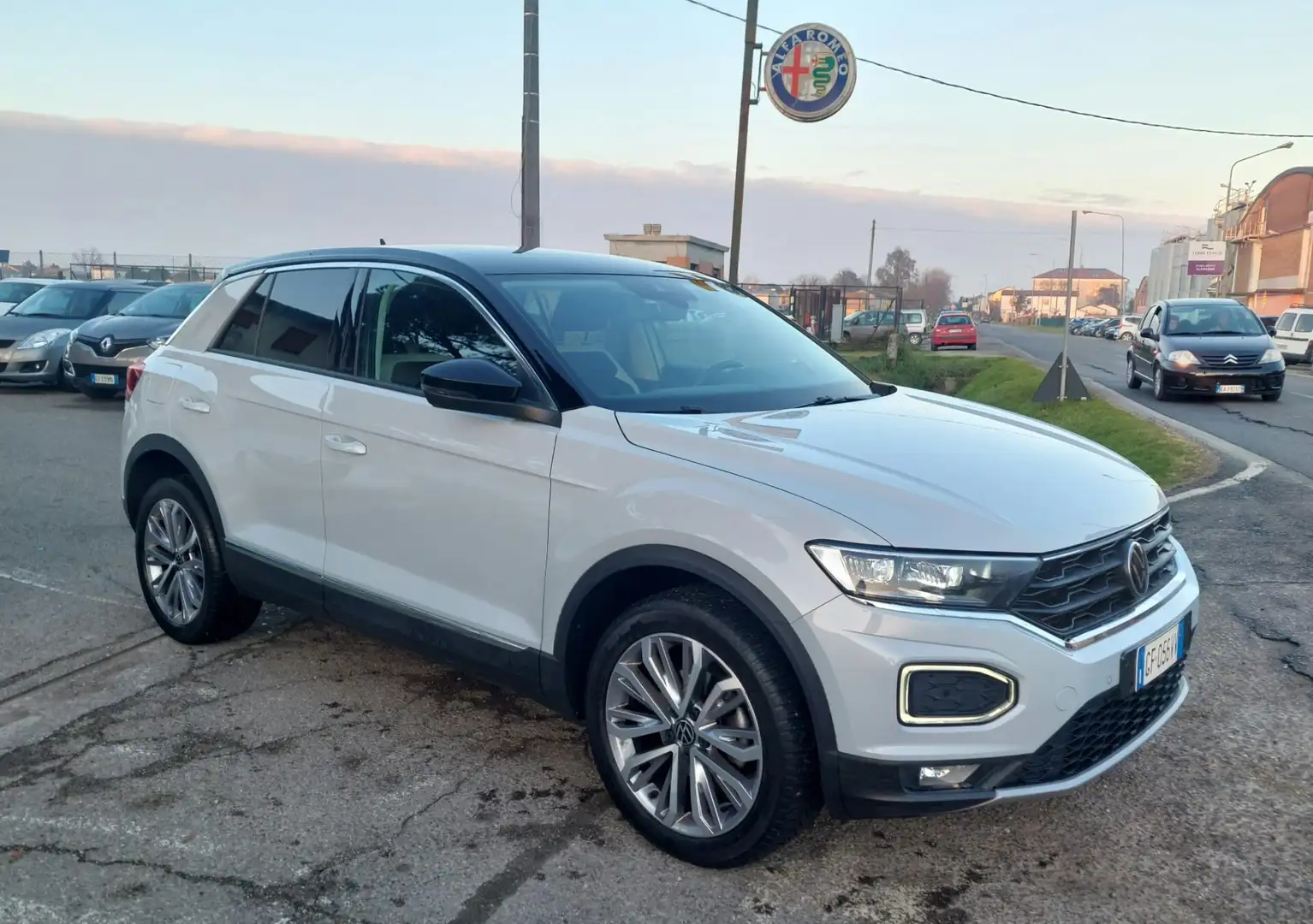 Volkswagen T-Roc 1.5 TSI ACT DSG Advanced Weiß - 1