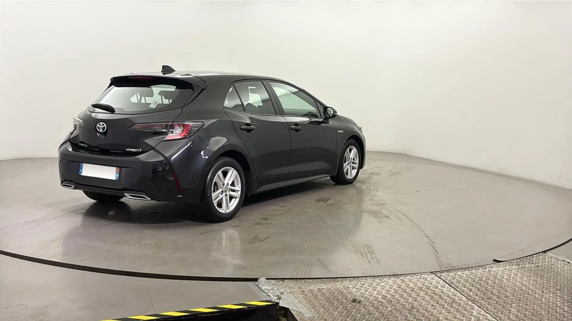 Toyota Corolla 2.0 180H STYLE ECVT - 2