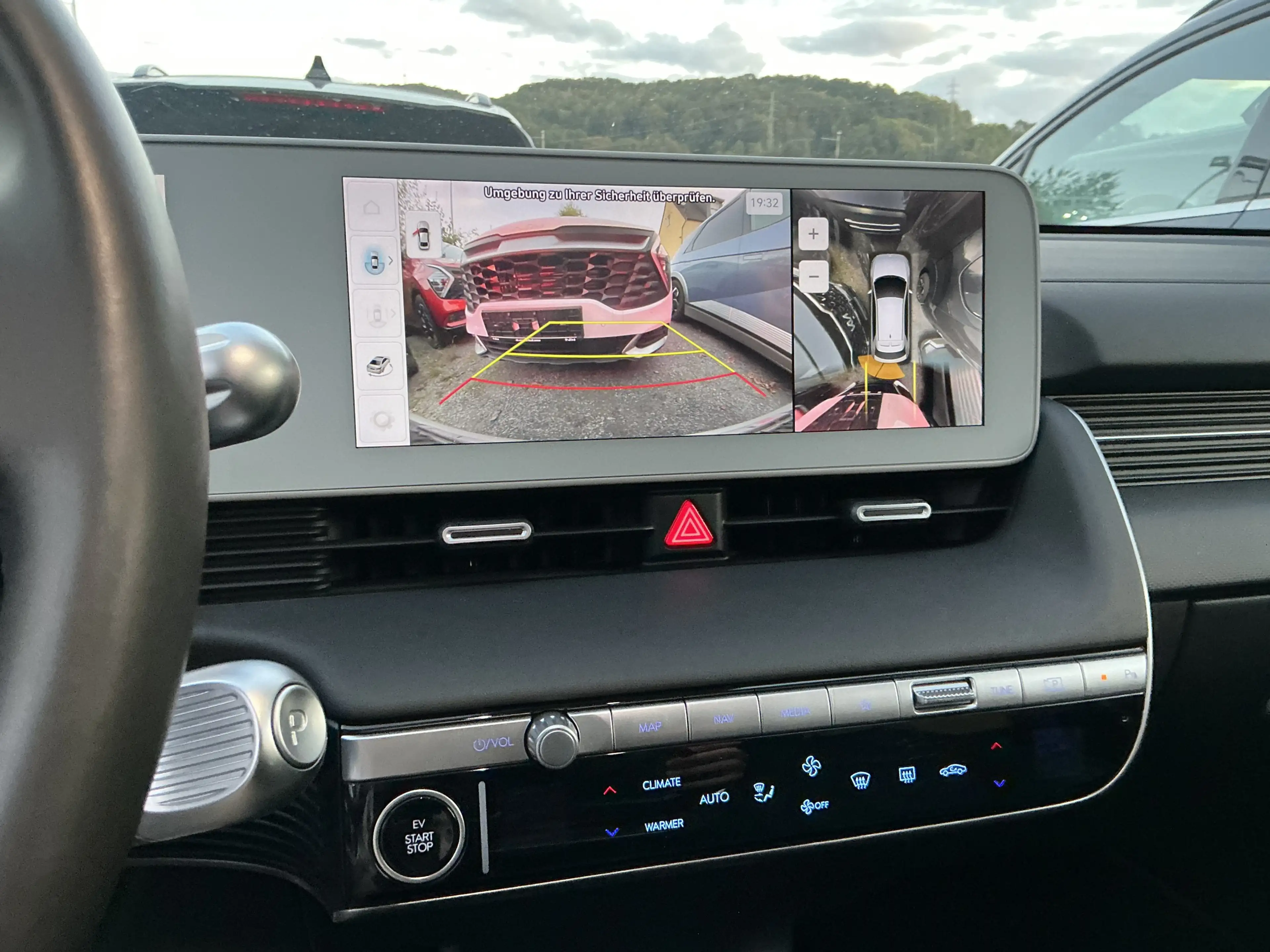 Hyundai IONIQ 5 Uniq Leder BOSE 360Cam Keyless HUD ACC — photo 12