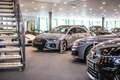Mercedes-Benz E 200 E200 Luxury Line |Panorama|Ambient|Dodehoek|Camera Zwart - thumbnail 49