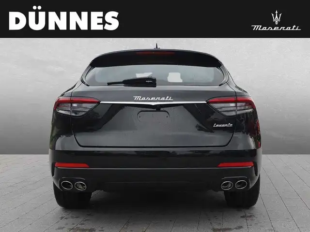 Maserati Levante view 7