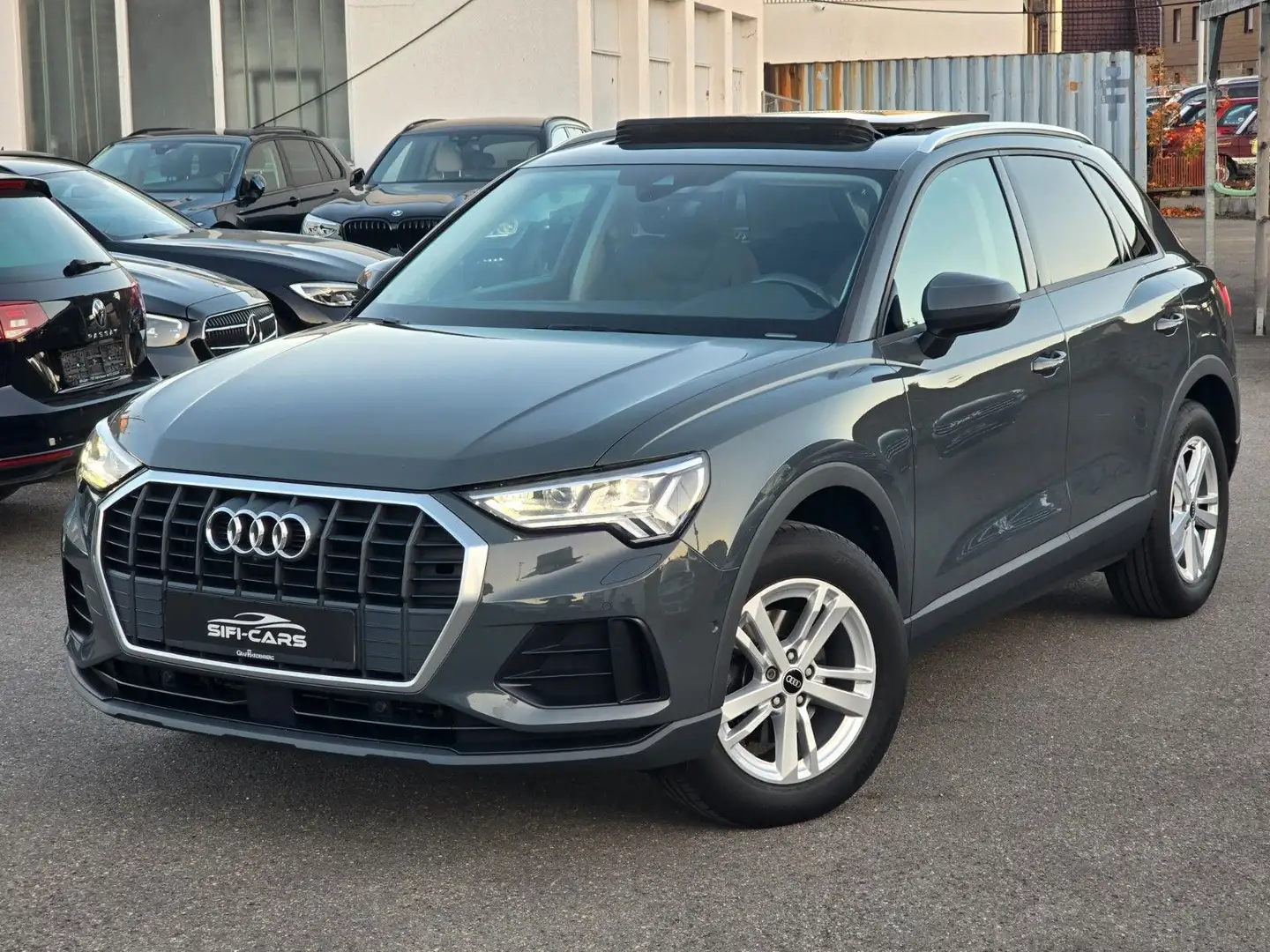 Audi Q3 35 TDI*S-TR*VIRTUAL*NAV*MATRIX*PANO*ACC*SPORT Gris - 1