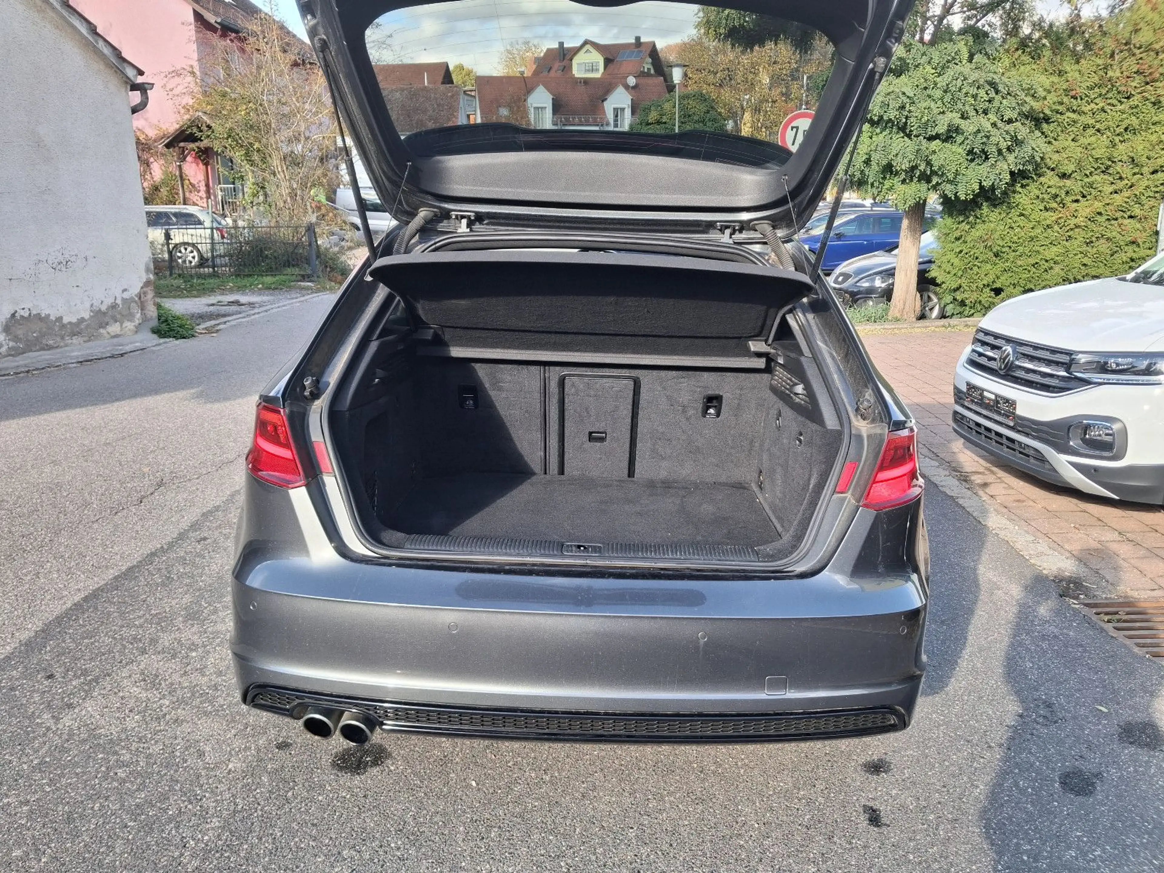 Audi A3 Spb. 2.0 TDI S-tr. qu. S-line LED+NAVI+PDC — photo 22