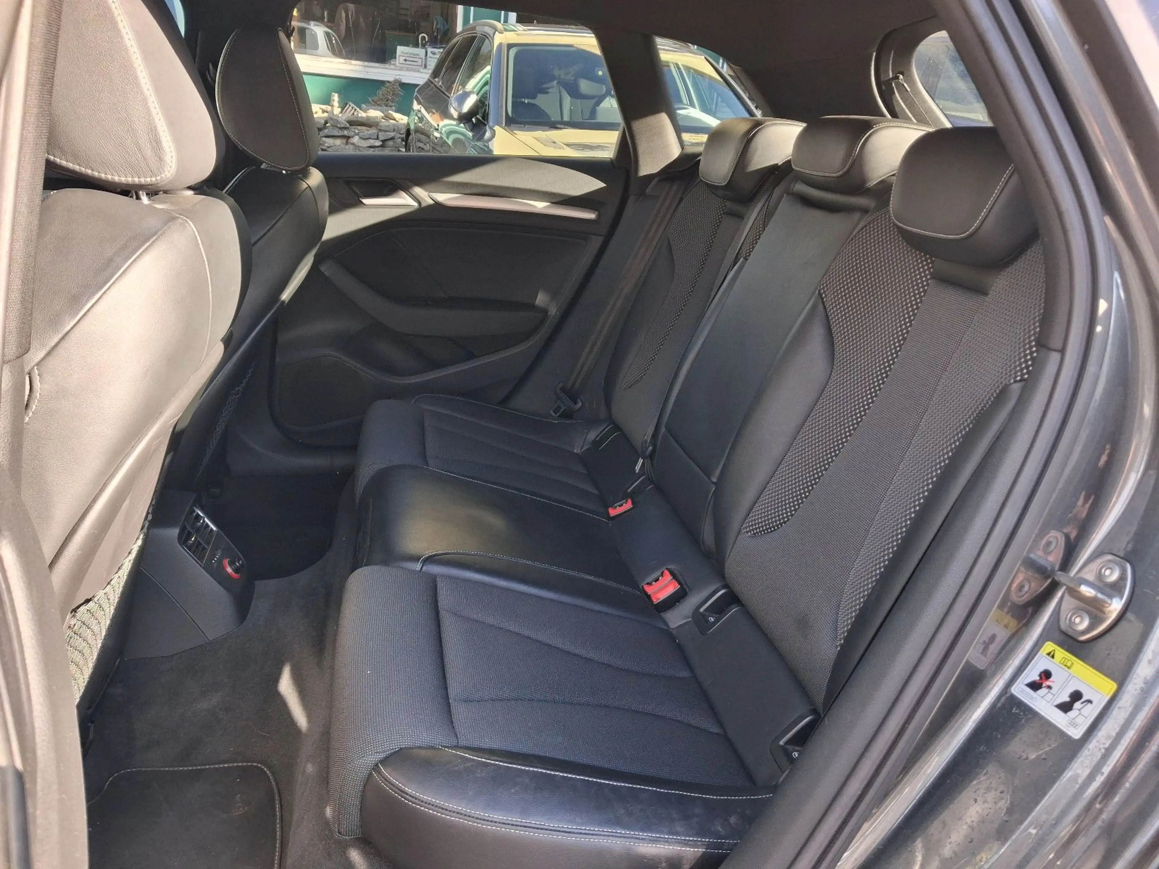 Audi A3 Spb. 2.0 TDI S-tr. qu. S-line LED+NAVI+PDC — photo 7