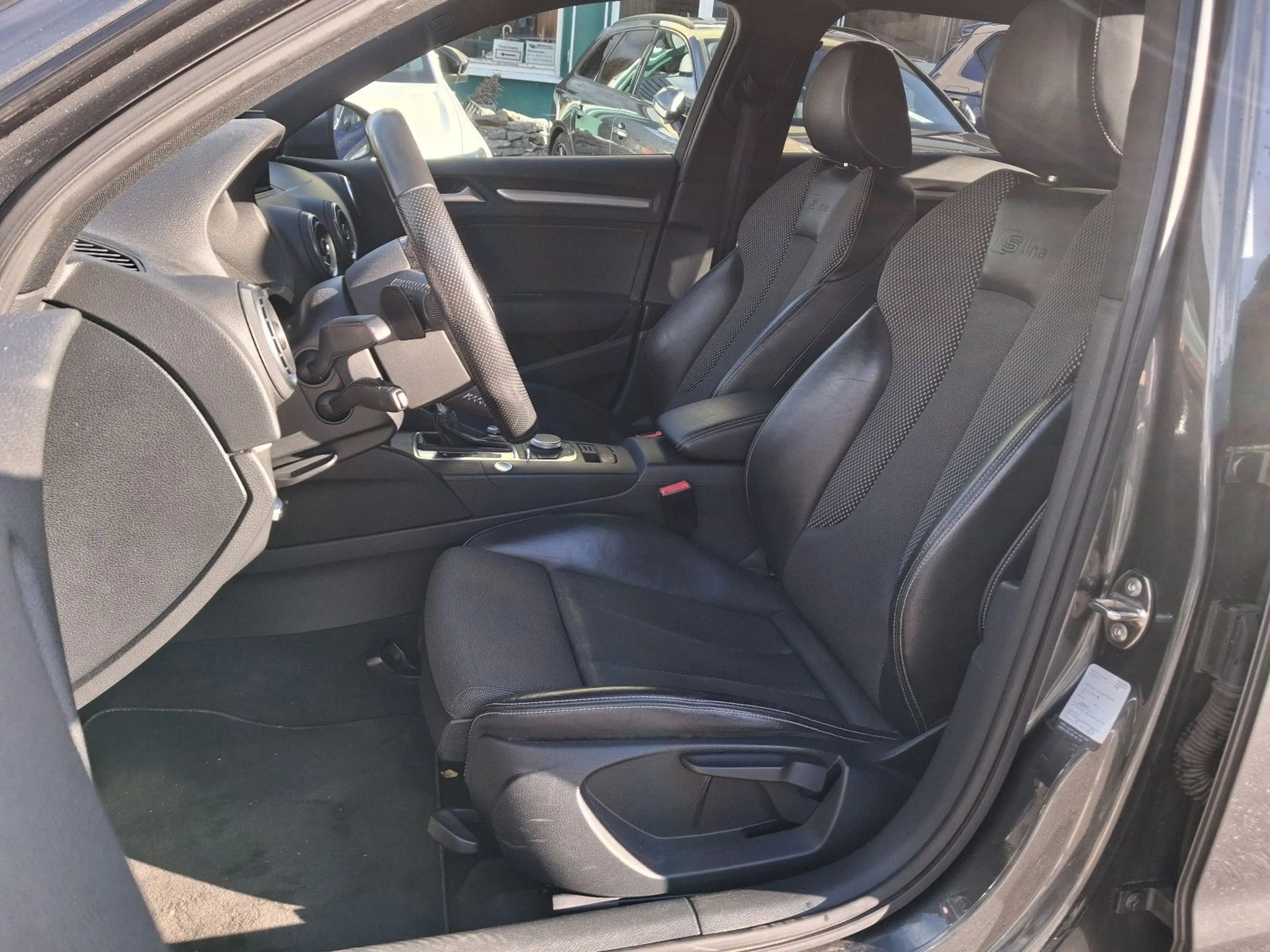 Audi A3 Spb. 2.0 TDI S-tr. qu. S-line LED+NAVI+PDC — photo 6