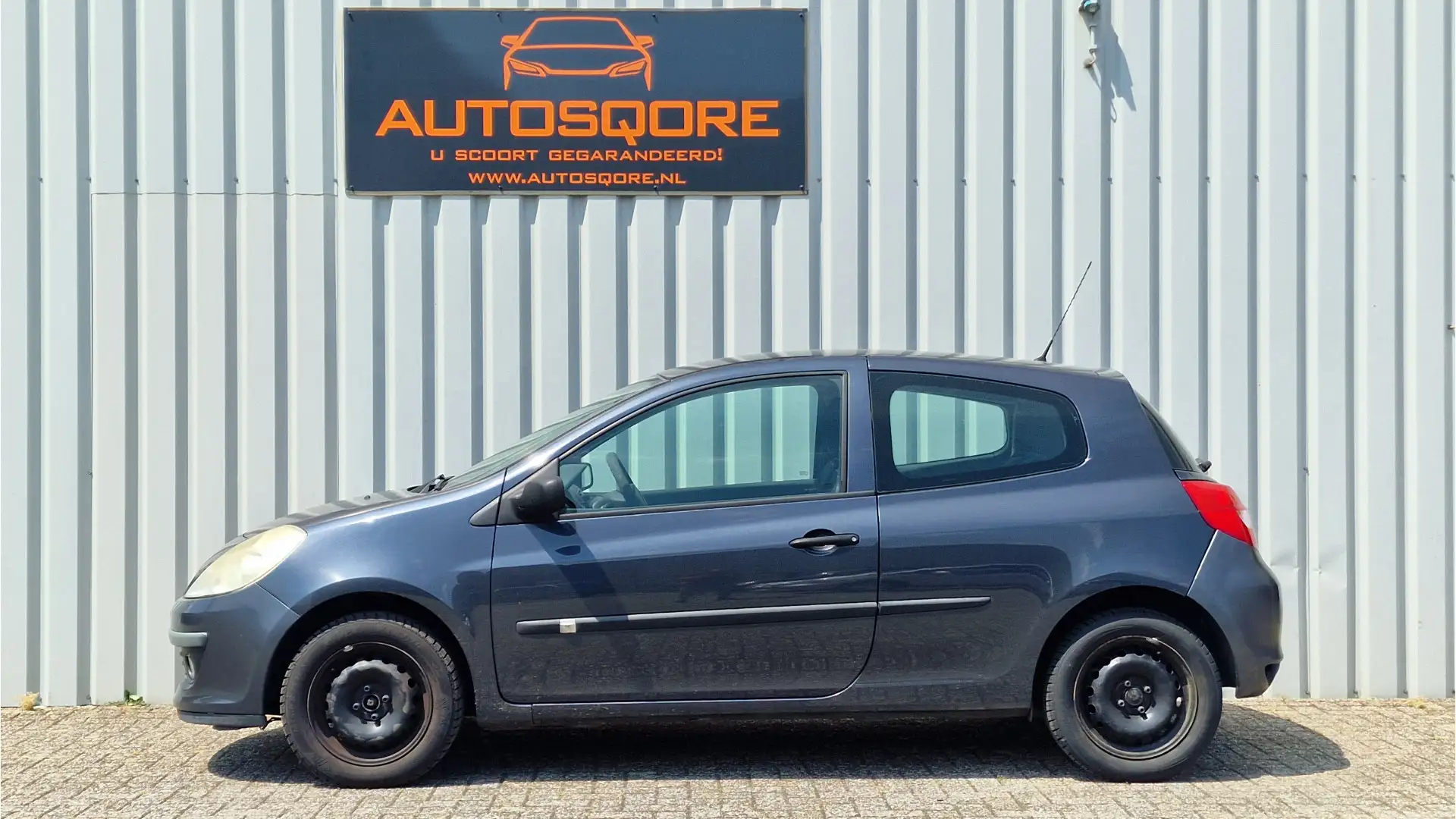 Renault Clio 1.2-16V Special Line Grau - 2