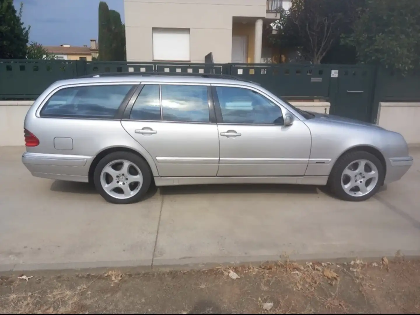 Mercedes-Benz E 430 Familiar Avantgarde 4Matic - 2