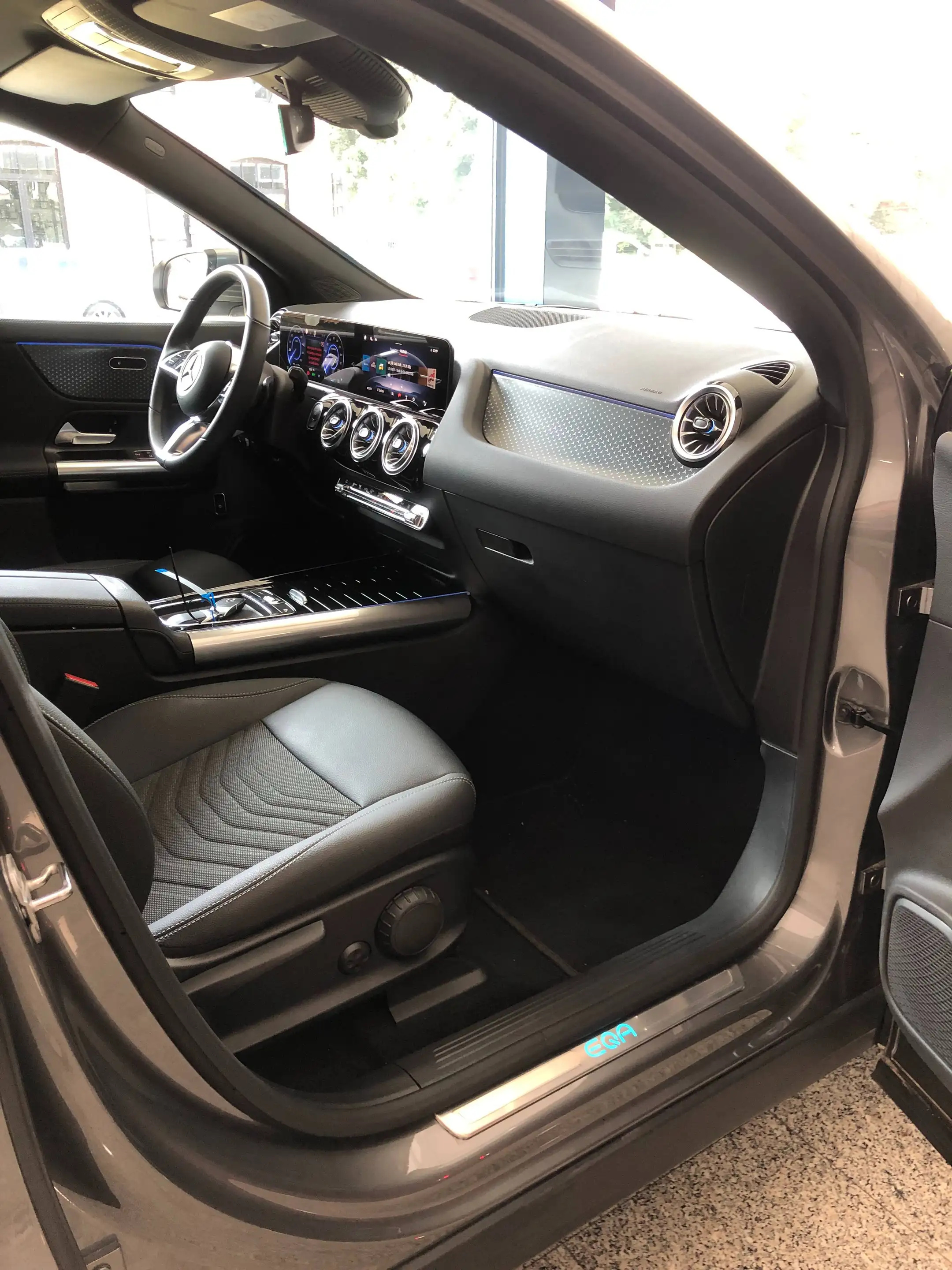 Mercedes-Benz EQA 250 EQA 250+ 70,5 kW accu, Business Line, Sfeerverlichting, Winter pack, Camera, Carplay — photo 7