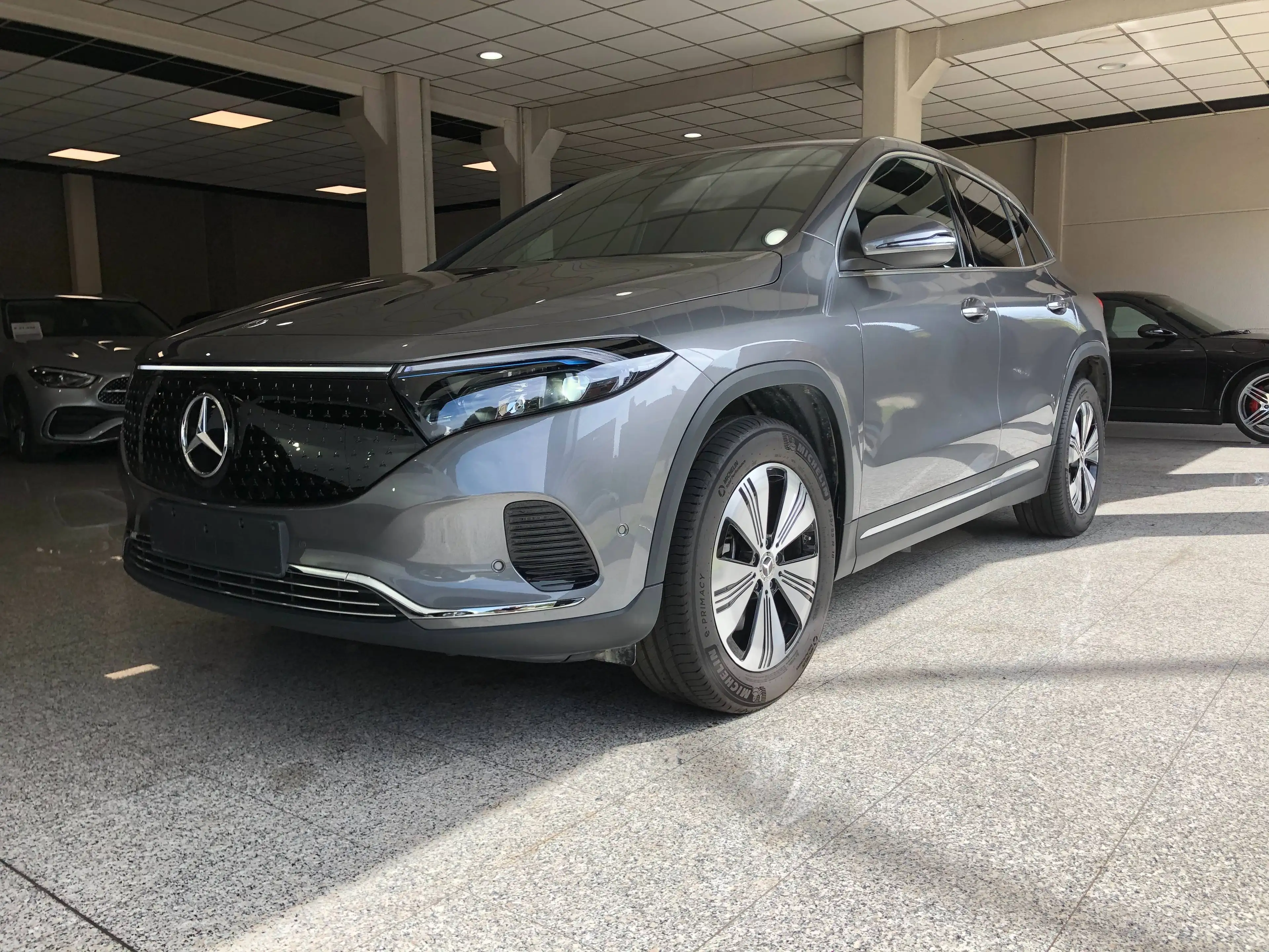 Mercedes-Benz EQA 250 EQA 250+ 70,5 kW accu, Business Line, Sfeerverlichting, Winter pack, Camera, Carplay — photo 6