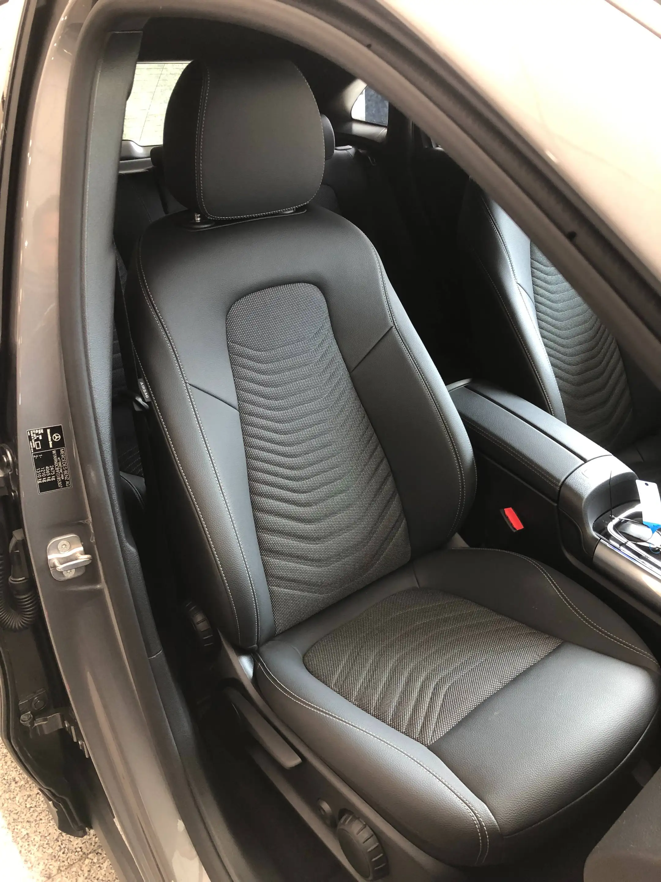 Mercedes-Benz EQA 250 EQA 250+ 70,5 kW accu, Business Line, Sfeerverlichting, Winter pack, Camera, Carplay — photo 9