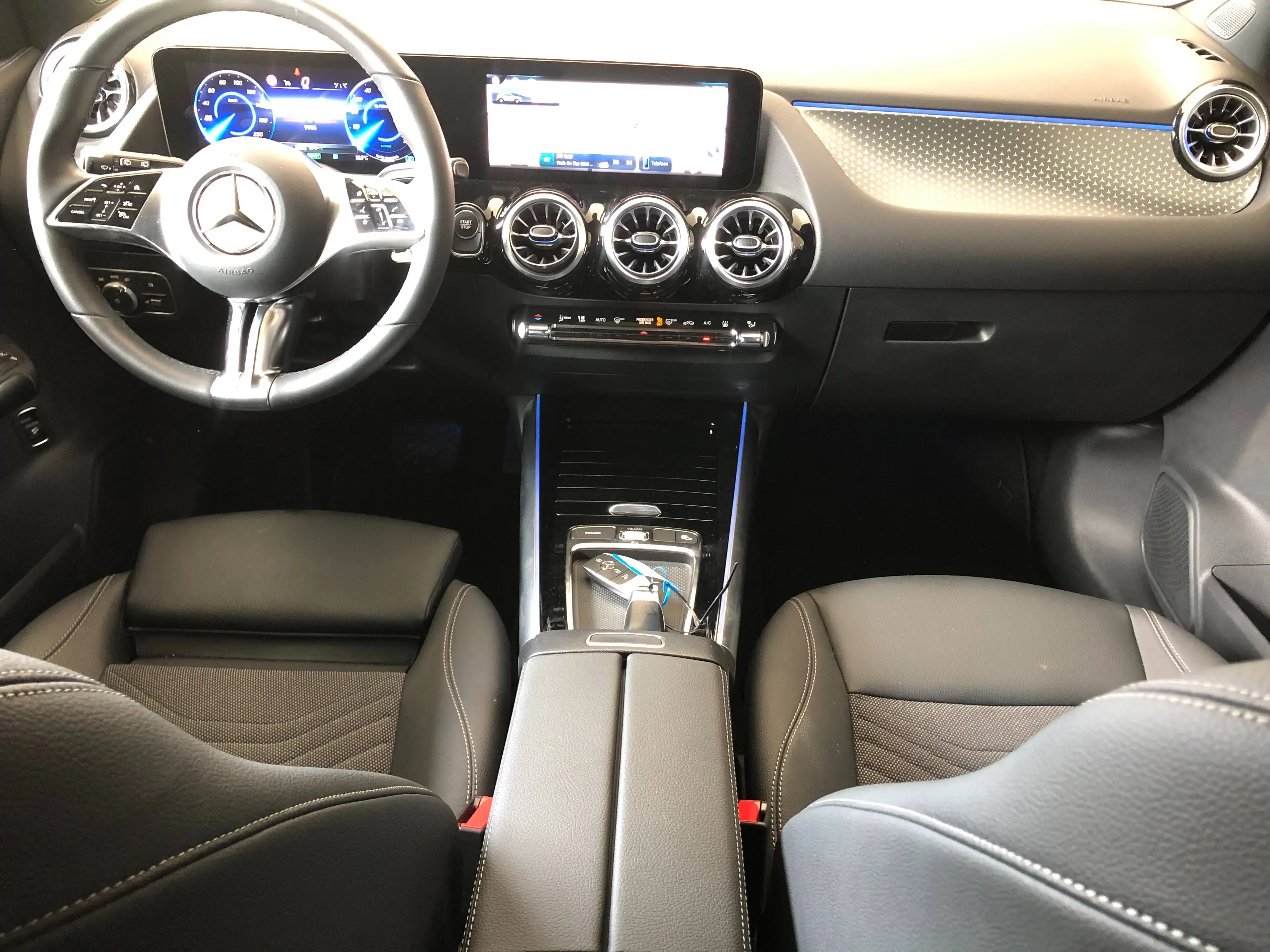 Mercedes-Benz EQA 250 EQA 250+ 70,5 kW accu, Business Line, Sfeerverlichting, Winter pack, Camera, Carplay — photo 17