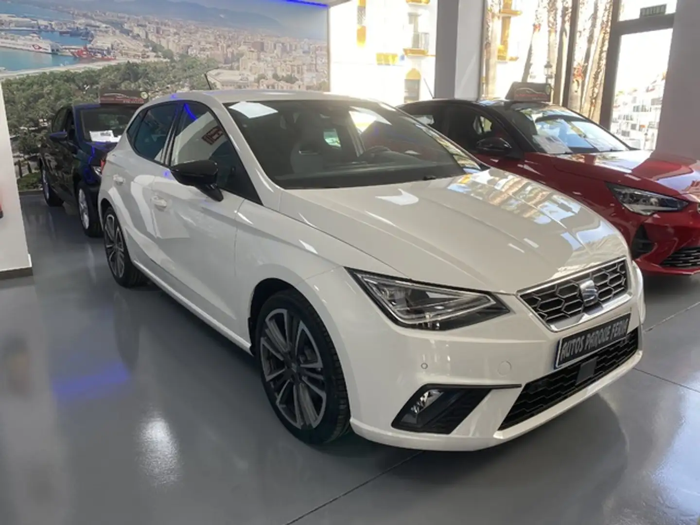 SEAT Ibiza 1.0 TSI S&S FR XS 115 Blanco - 1