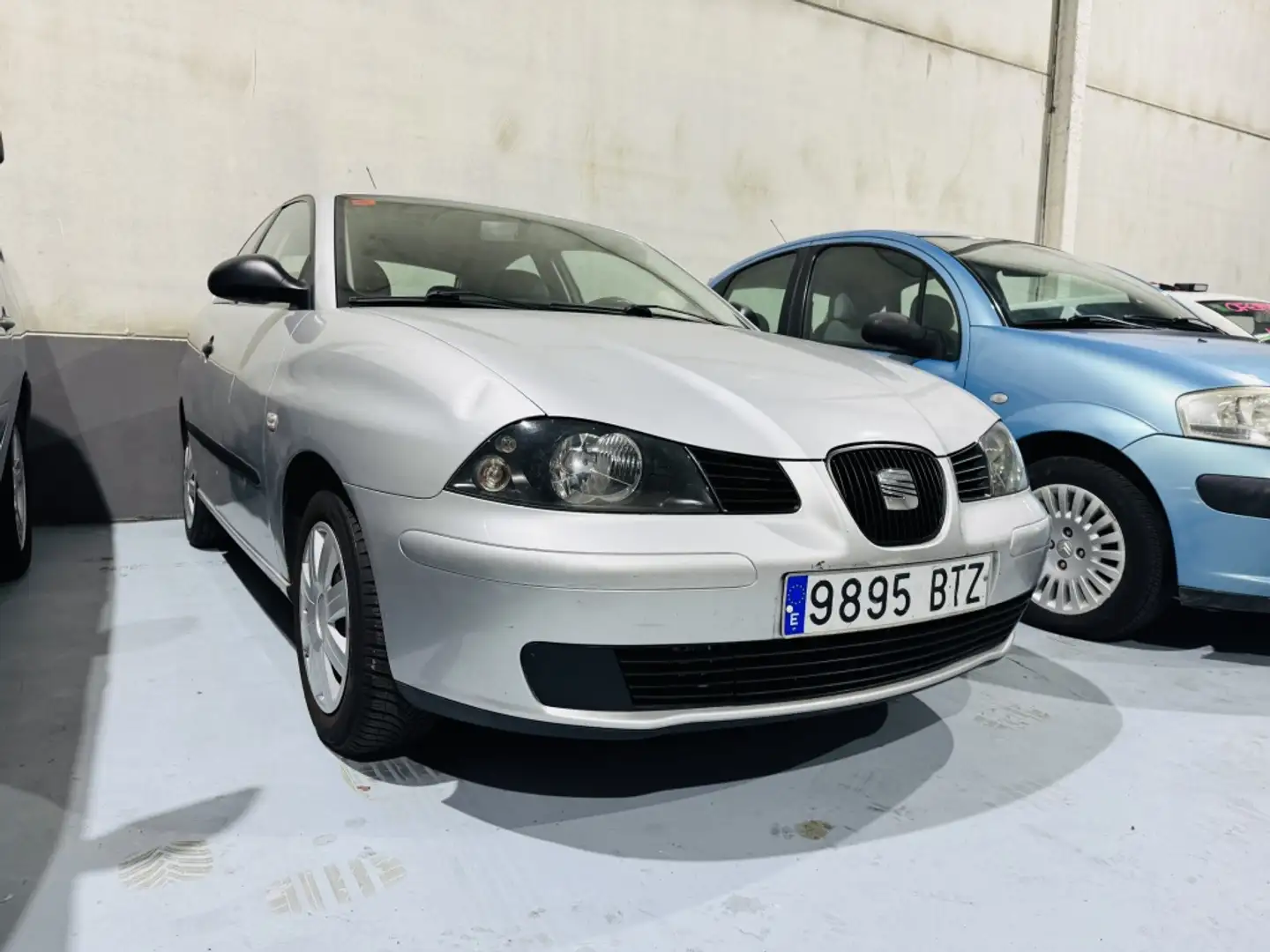SEAT Ibiza 1.2 12V Stella Серый - 1