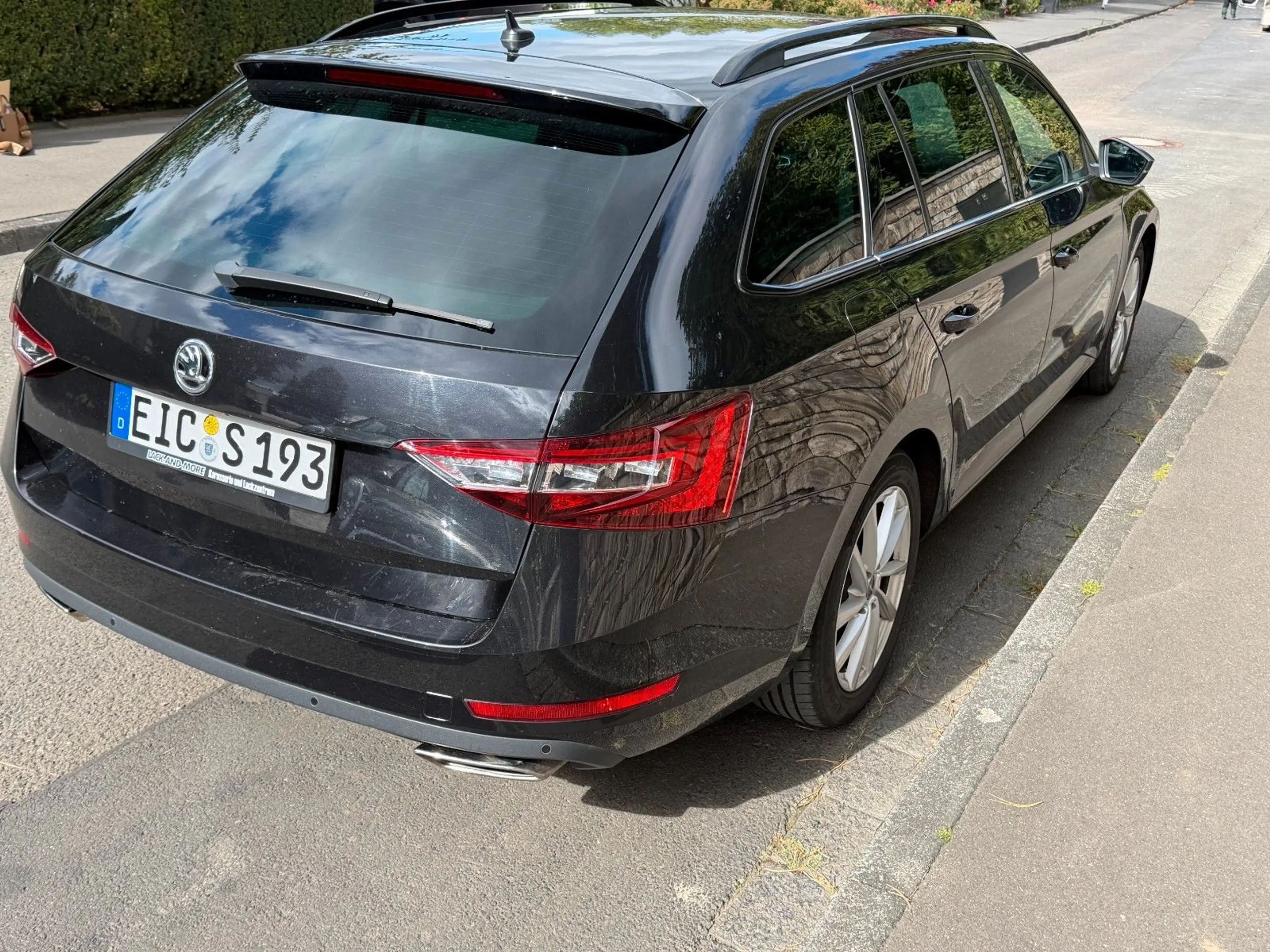 Skoda Superb Combi Sportline 4x4*Automatik*Standheizg* — photo 6