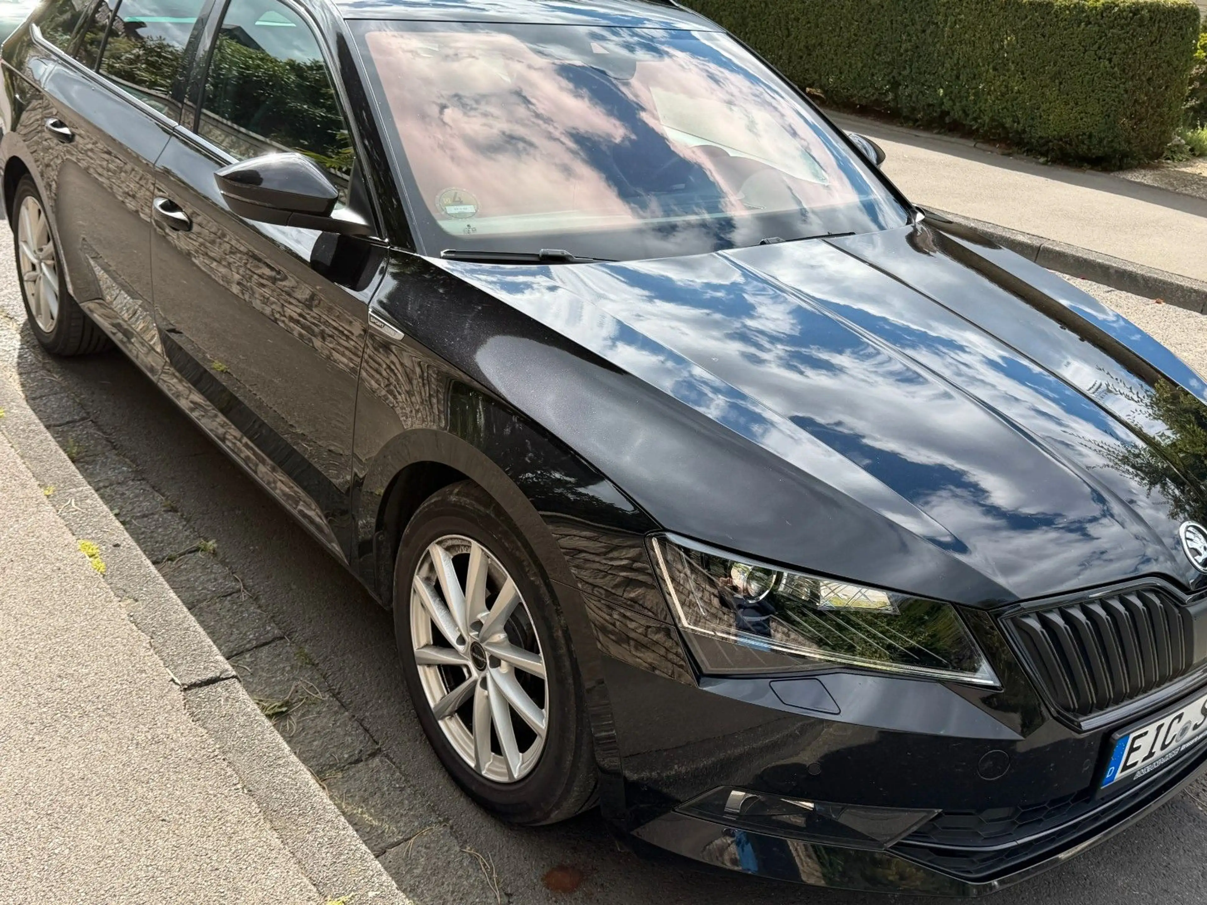 Skoda Superb Combi Sportline 4x4*Automatik*Standheizg* — photo 8
