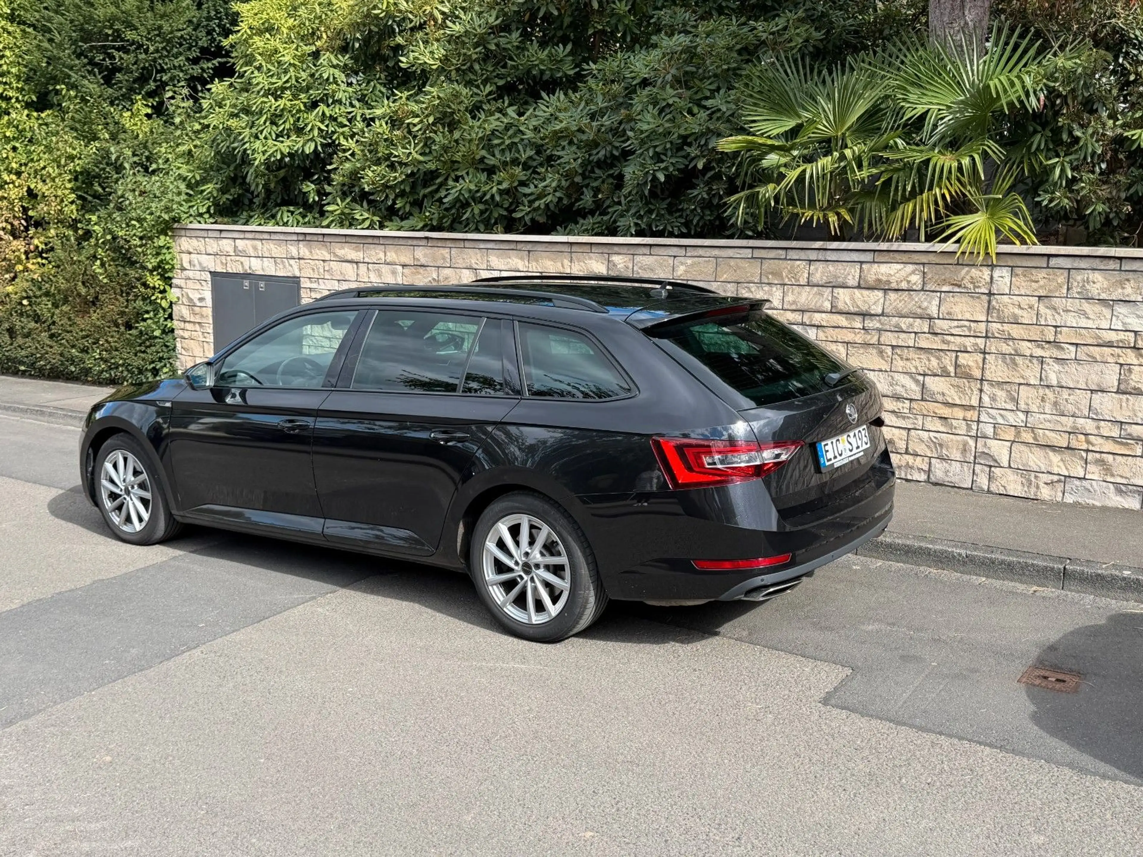 Skoda Superb Combi Sportline 4x4*Automatik*Standheizg* — photo 4