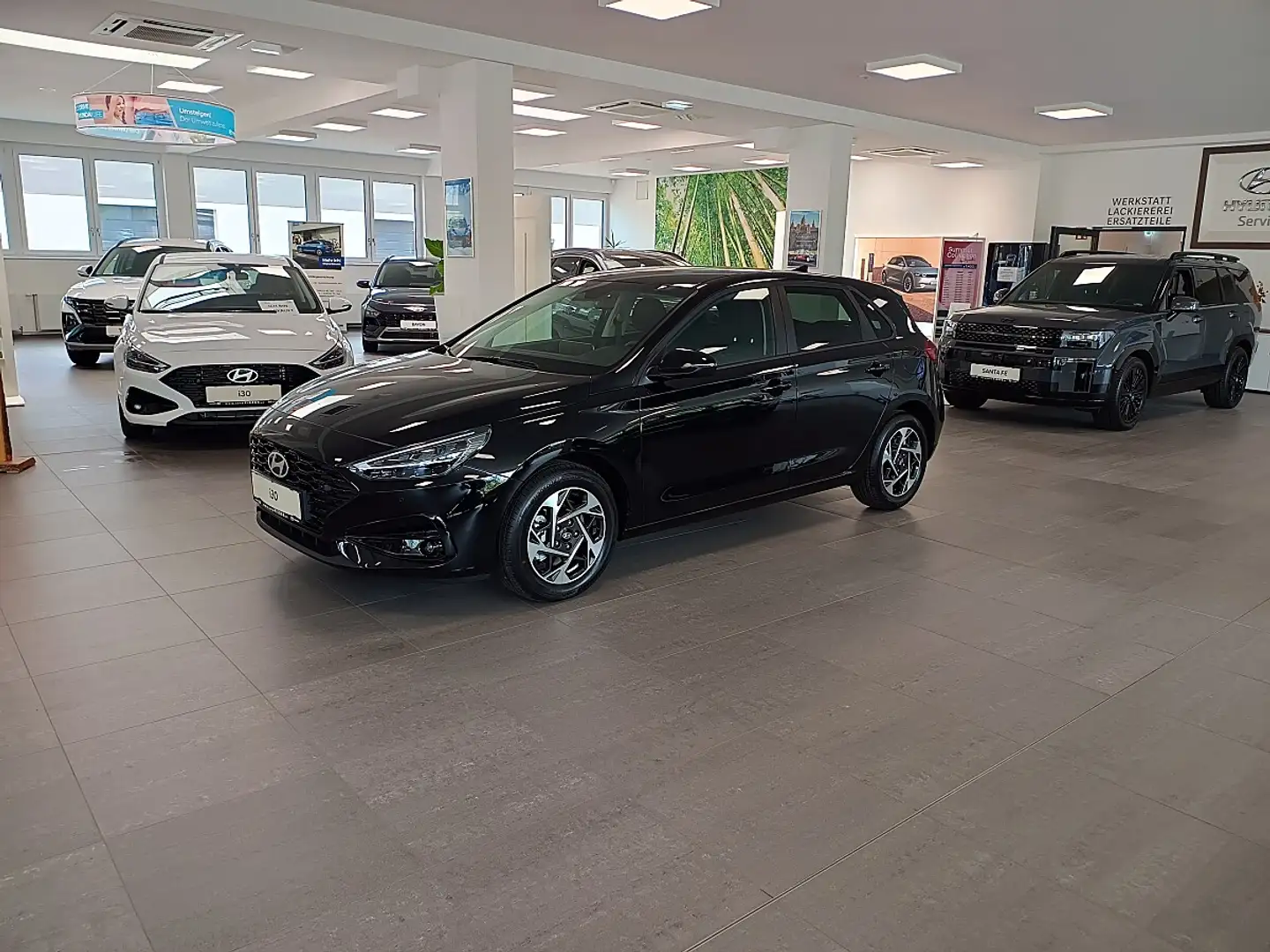 Hyundai i30 1,0 TGDI GO! *LED*Navi*Klimaautomatik* Schwarz - 2