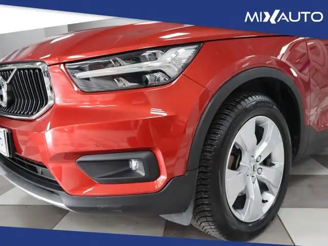 Volvo XC40 view 9