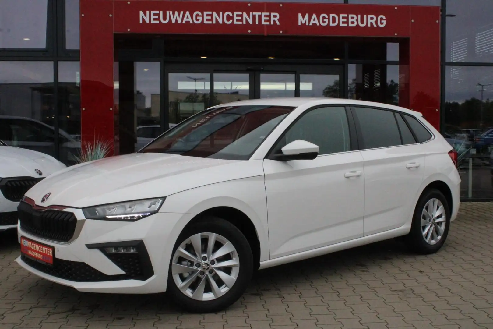 Skoda Scala 1.5TSI DSG TOP Selection*5.-J.GAR*LED*KAMERA*SHZ*V Blanc - 1