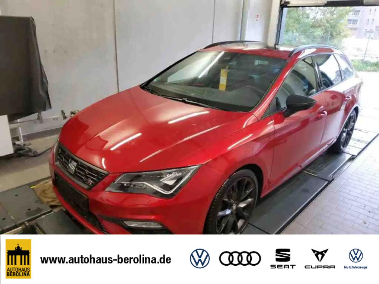 SEAT Leon ST 2.0 TDI FR Black Matt Edition DSG *PANO* Rot - 1