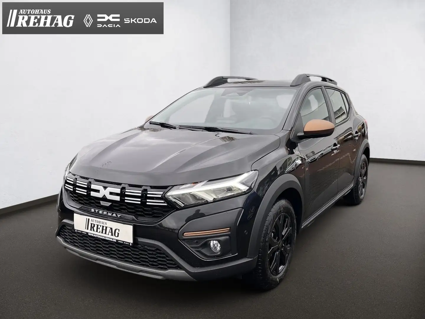 Dacia Sandero Stepway Extreme+TCe 110 *KLIMA*NAVI*KAMERA* Černá - 1