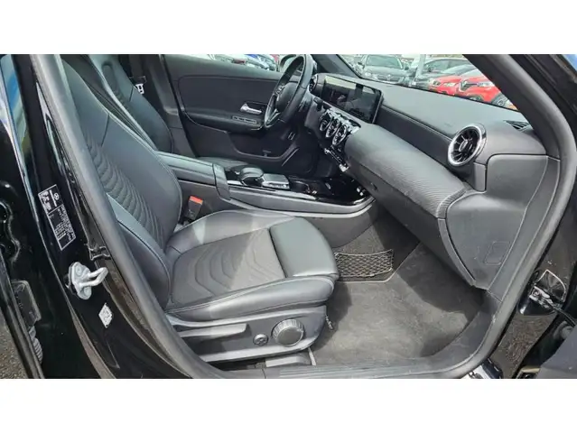 Mercedes-Benz Unknown Model view 13