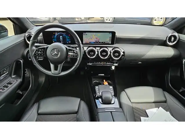 Mercedes-Benz Unknown Model view 4
