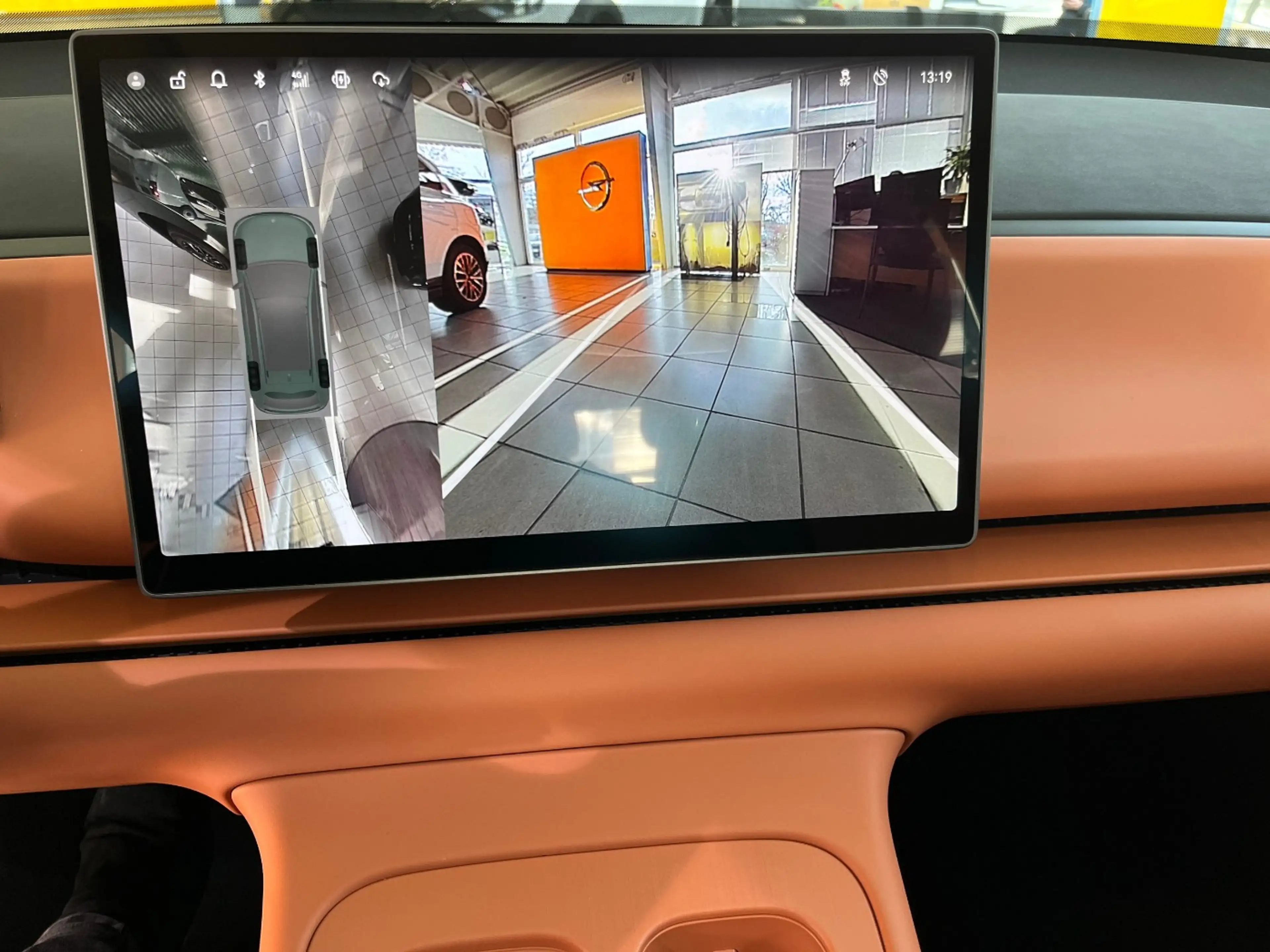 Leapmotor C10 69 W BEV Style ACC+LED+Navi+Pano+SD+2xKlima — photo 11