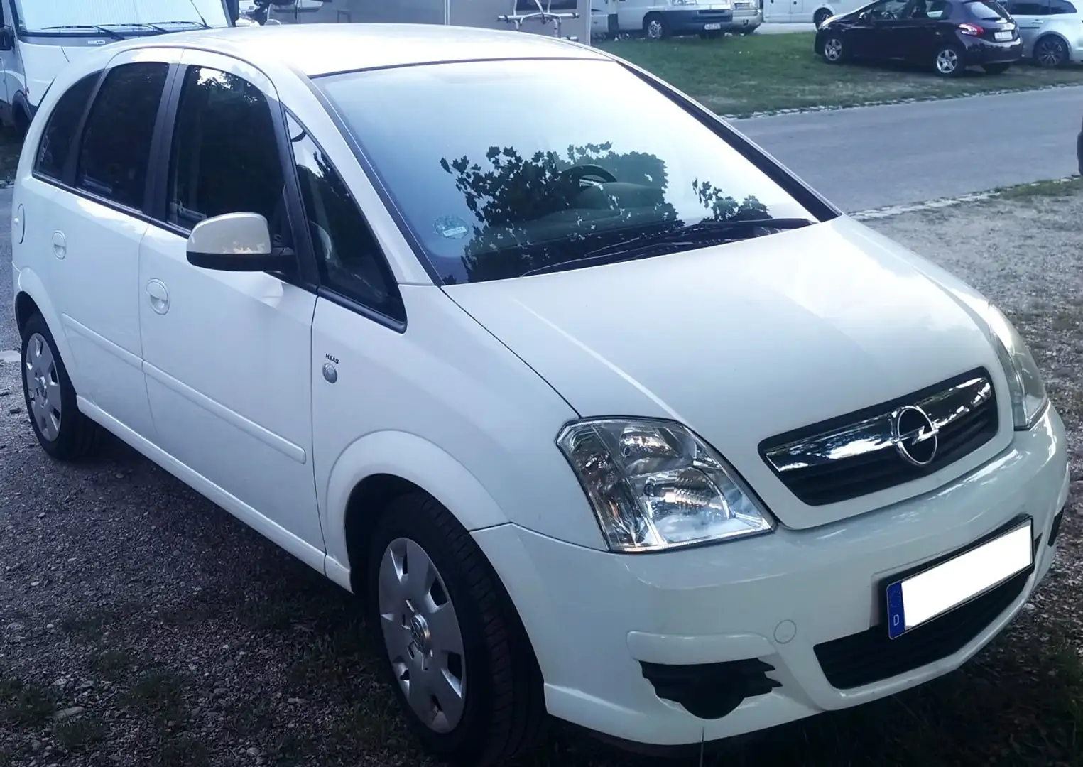 Opel Meriva Meriva 1.6 Minivan nur 96.000 km TÜV NEU BJ2010 Weiß - 1