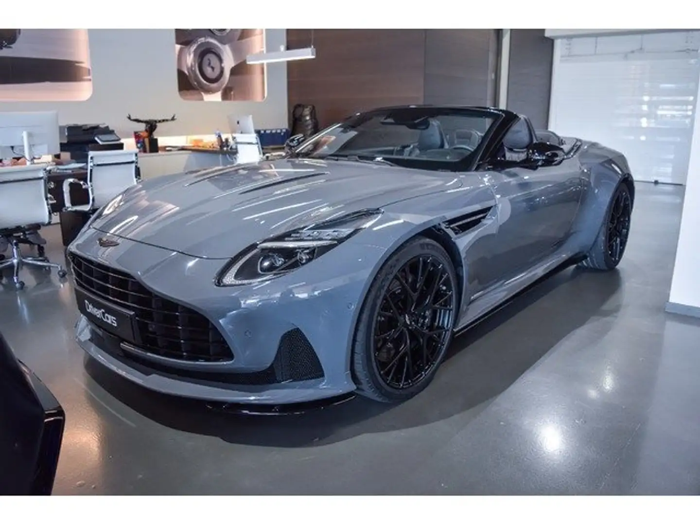 Aston Martin DB12 4.0 V8 Gris - 2