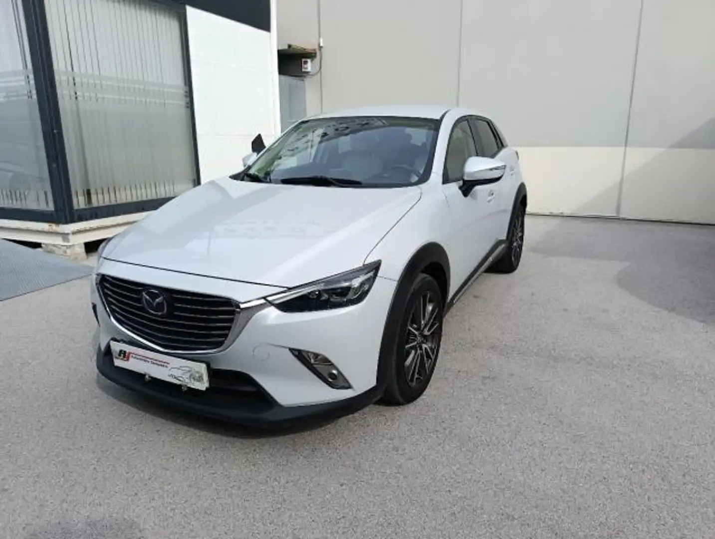 Mazda CX-3 1.5D Luxury 2WD Gris - 2